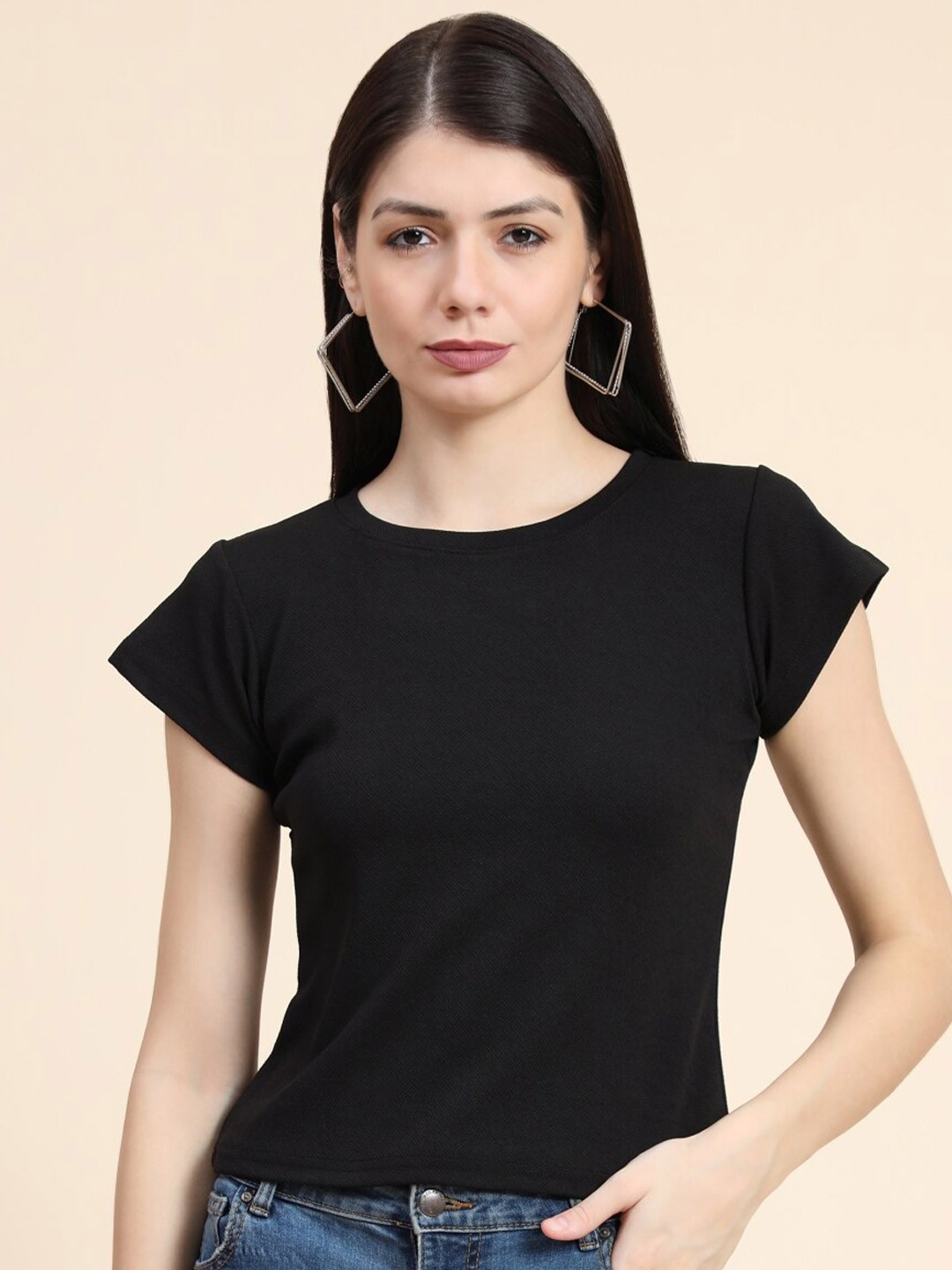 

WESTHOOD Black Solid Top