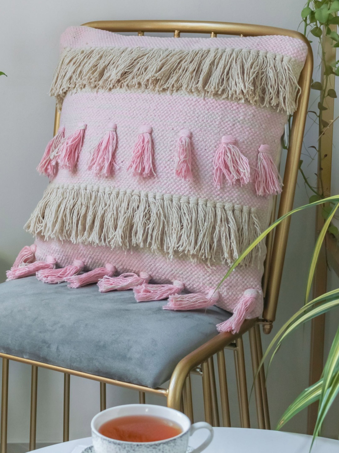 

Nestasia Pink and White Natural Cotton Cushion Cover