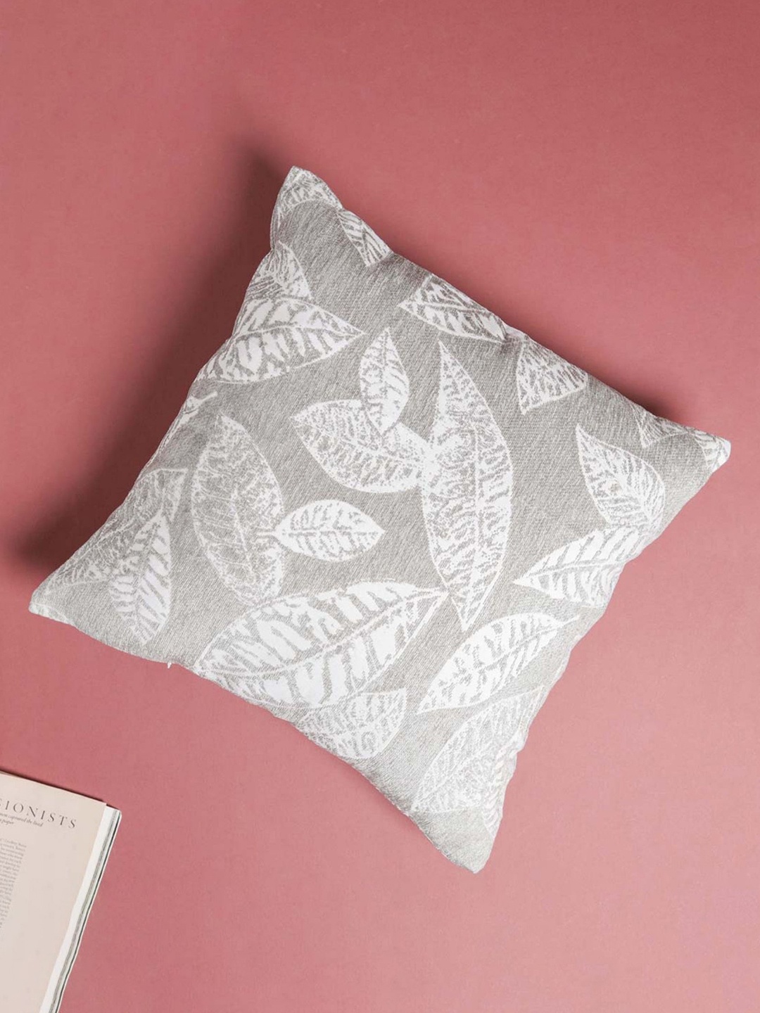 

Nestasia Grey and White Leaf Cushion Cover