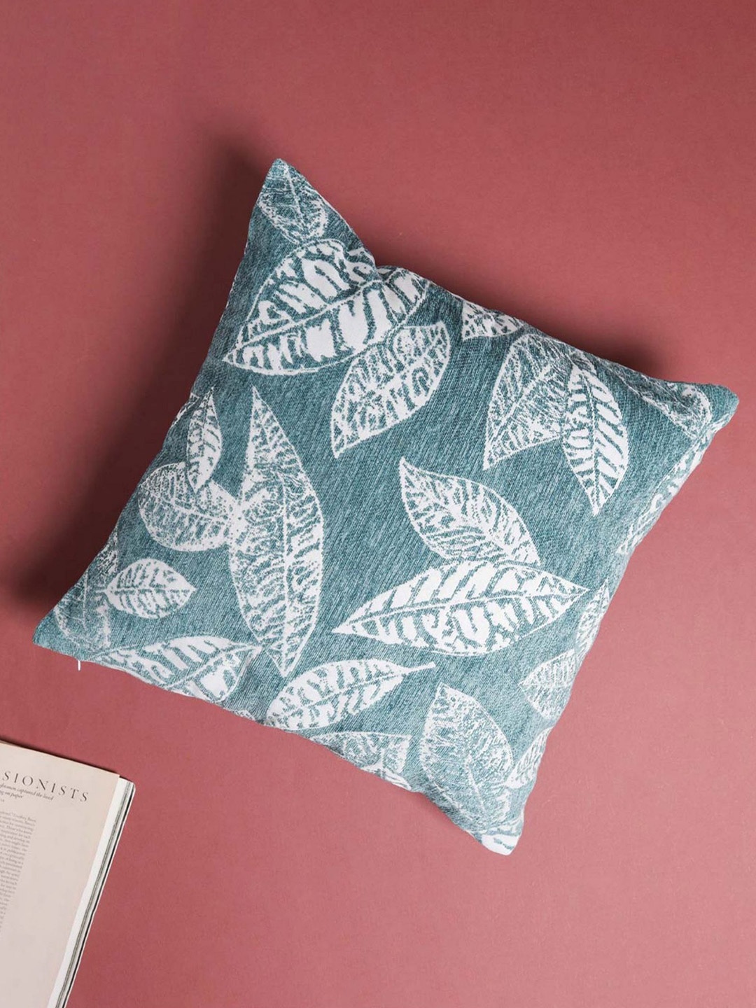 

Nestasia Blue & White Leaf Cushion Cover