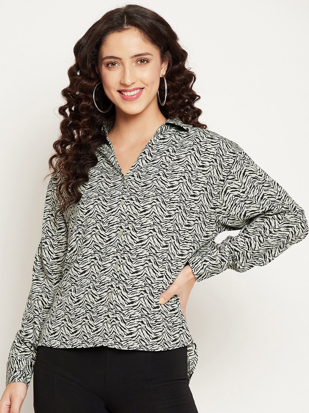 

Madame Women Blue Regular Fit Printed Casual Shirt