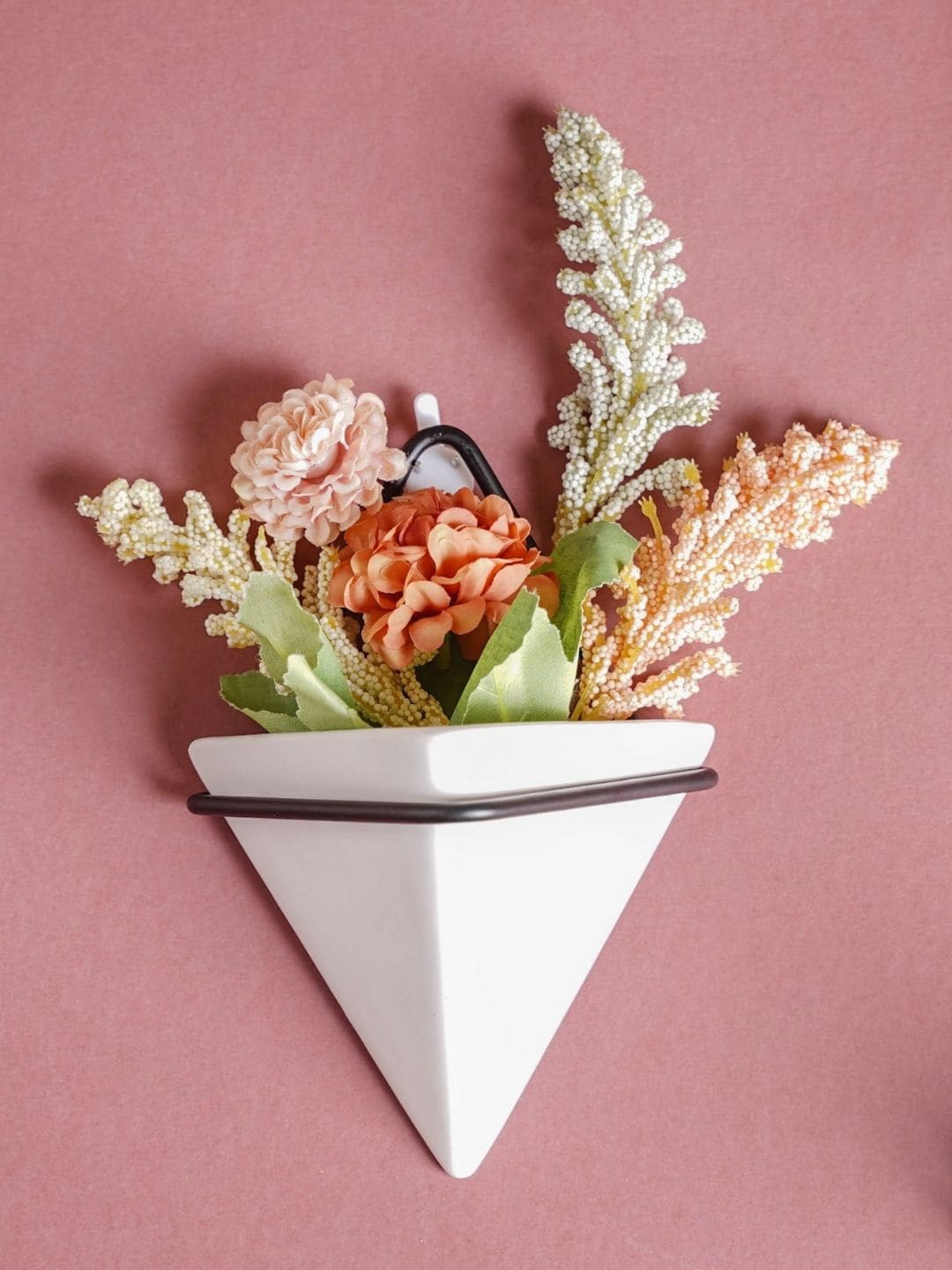 

Nestasia White Solid Triangular Wall Mounted Planters