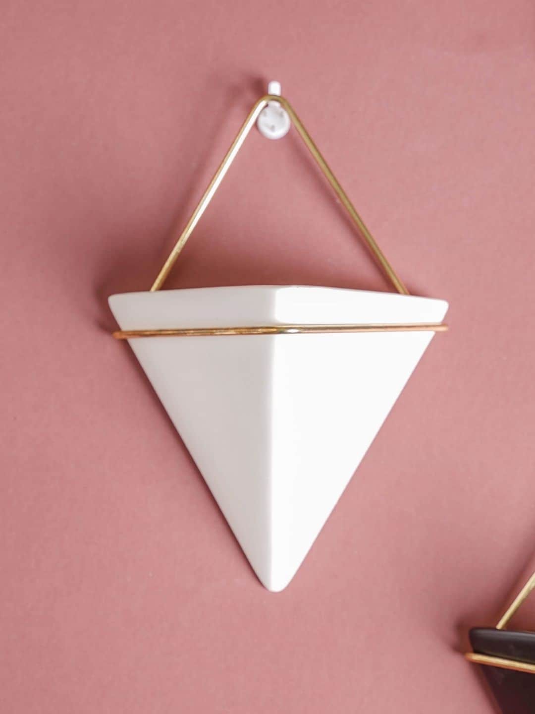 

Nestasia White & Gold-Toned Triangular Ceramic Wall Hanging Planter