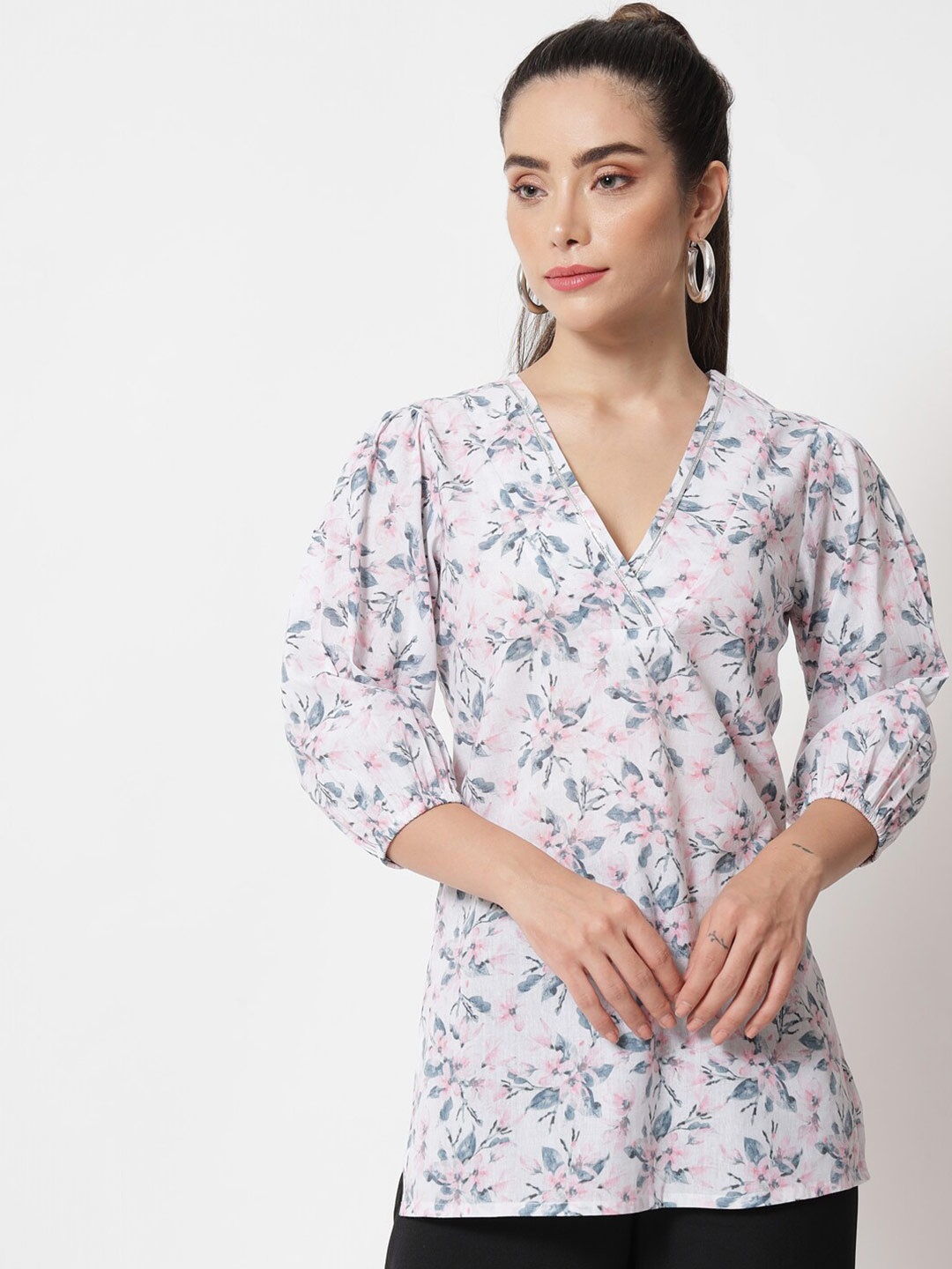 

Orchid Blues Women White Floral Printed Pure Cotton Top