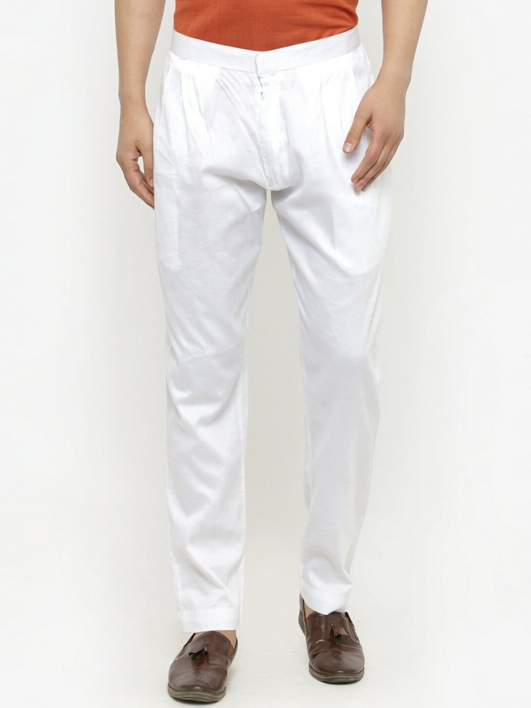 

Chitwan Mohan Men White Solid Pure Cotton Pyjamas