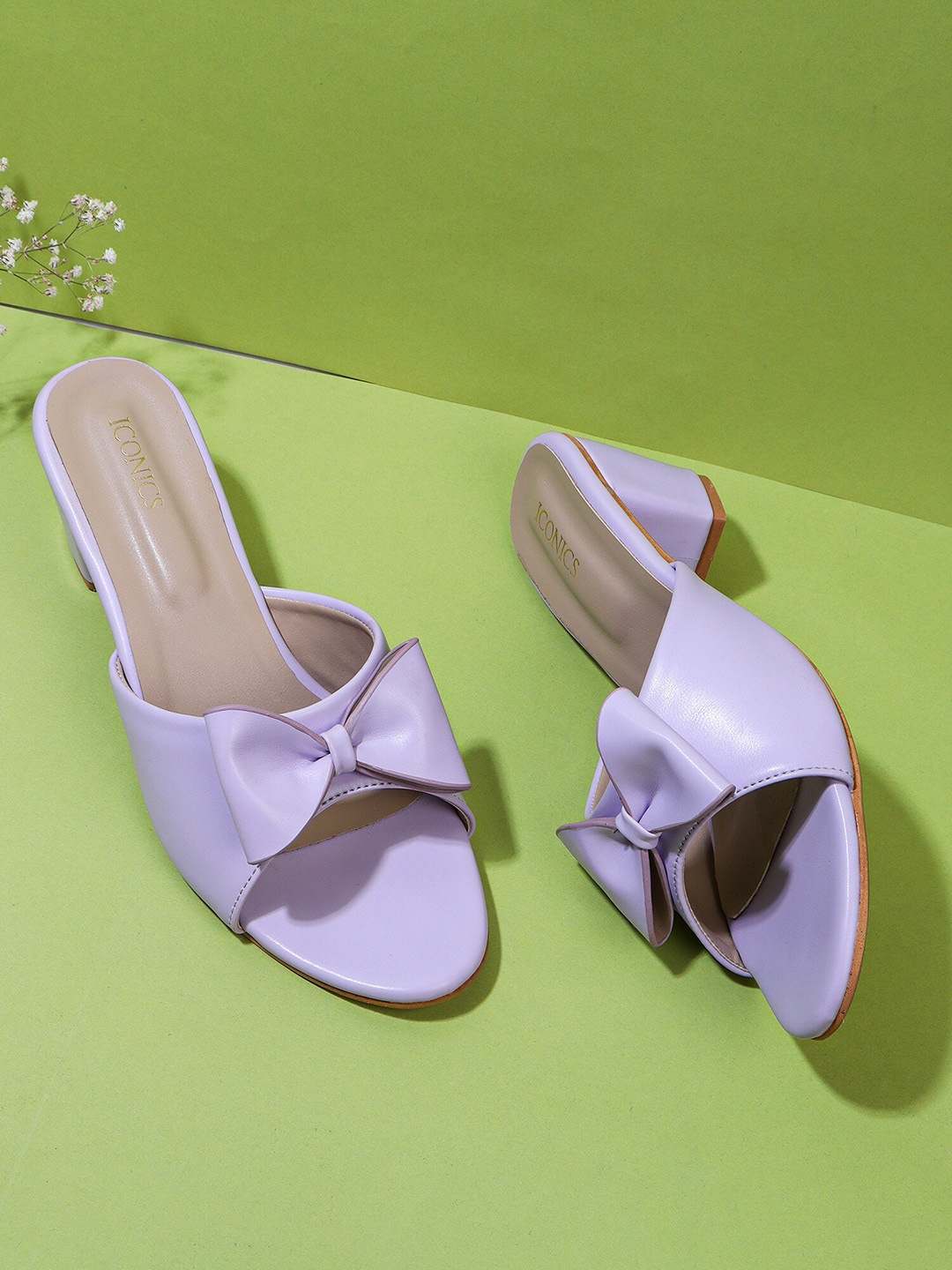 

ICONICS women's Purple Printed Block Sandals with Bows