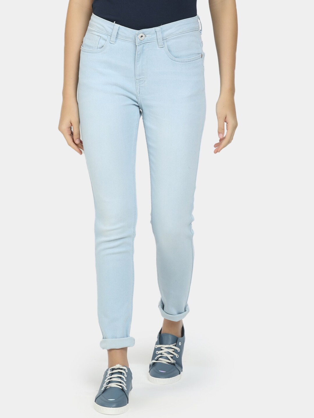 

Sugr Women Blue Solid Classic Jeans