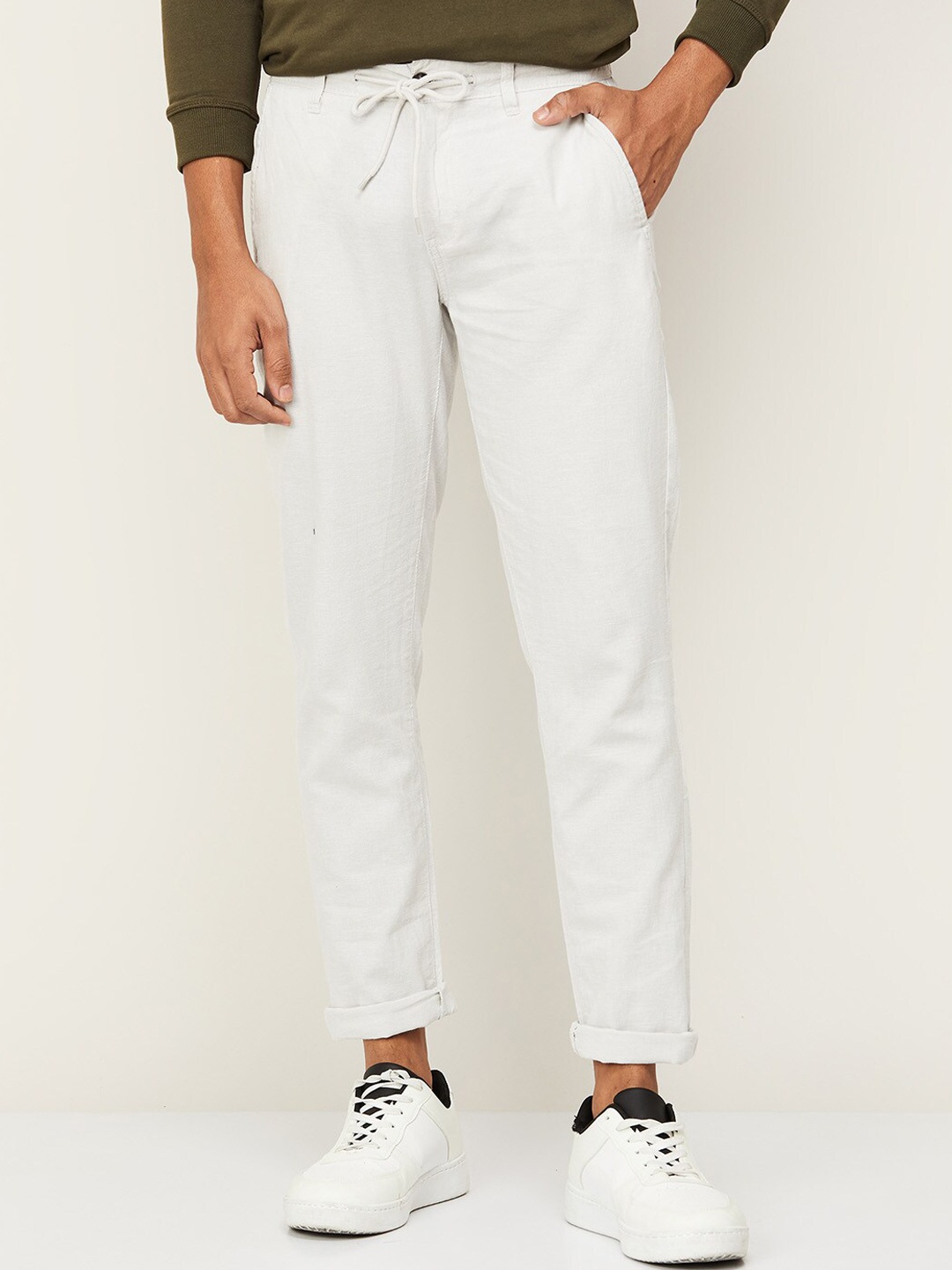 

Fame Forever by Lifestyle Men Off White Trousers