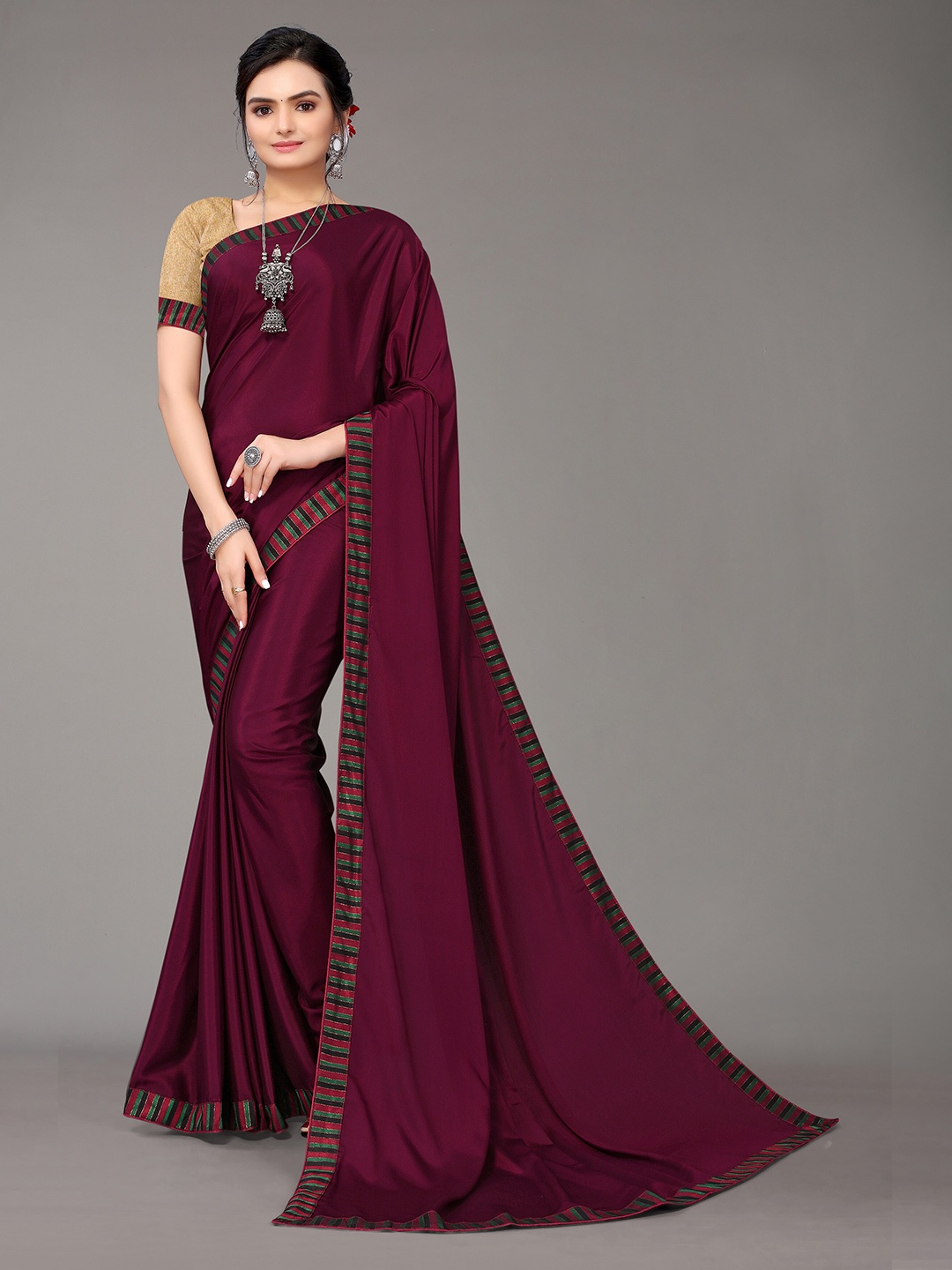 

KALINI Maroon & Green Solid Satin Saree With Unstitched Blouse Piece