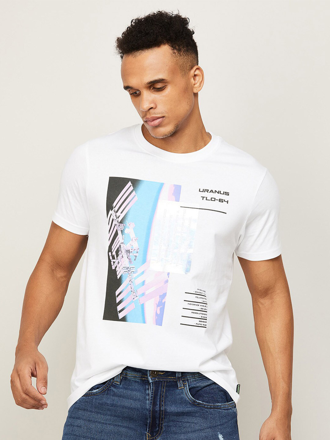 

Bossini Men White Printed Slim Fit T-shirt