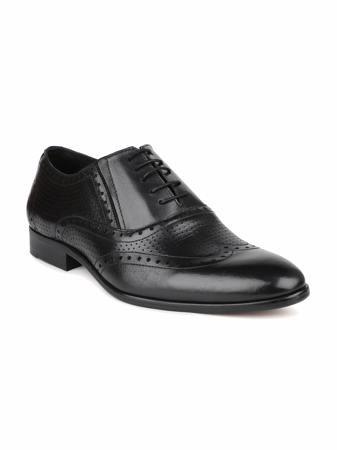 

ATESBER by Inc.5 Men Black Textured Leather Formal Oxfords