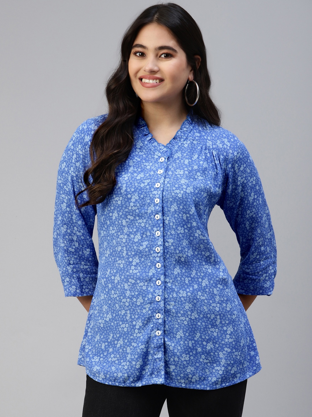 

Ayaany Women Blue Floral Printed Casual Shirt