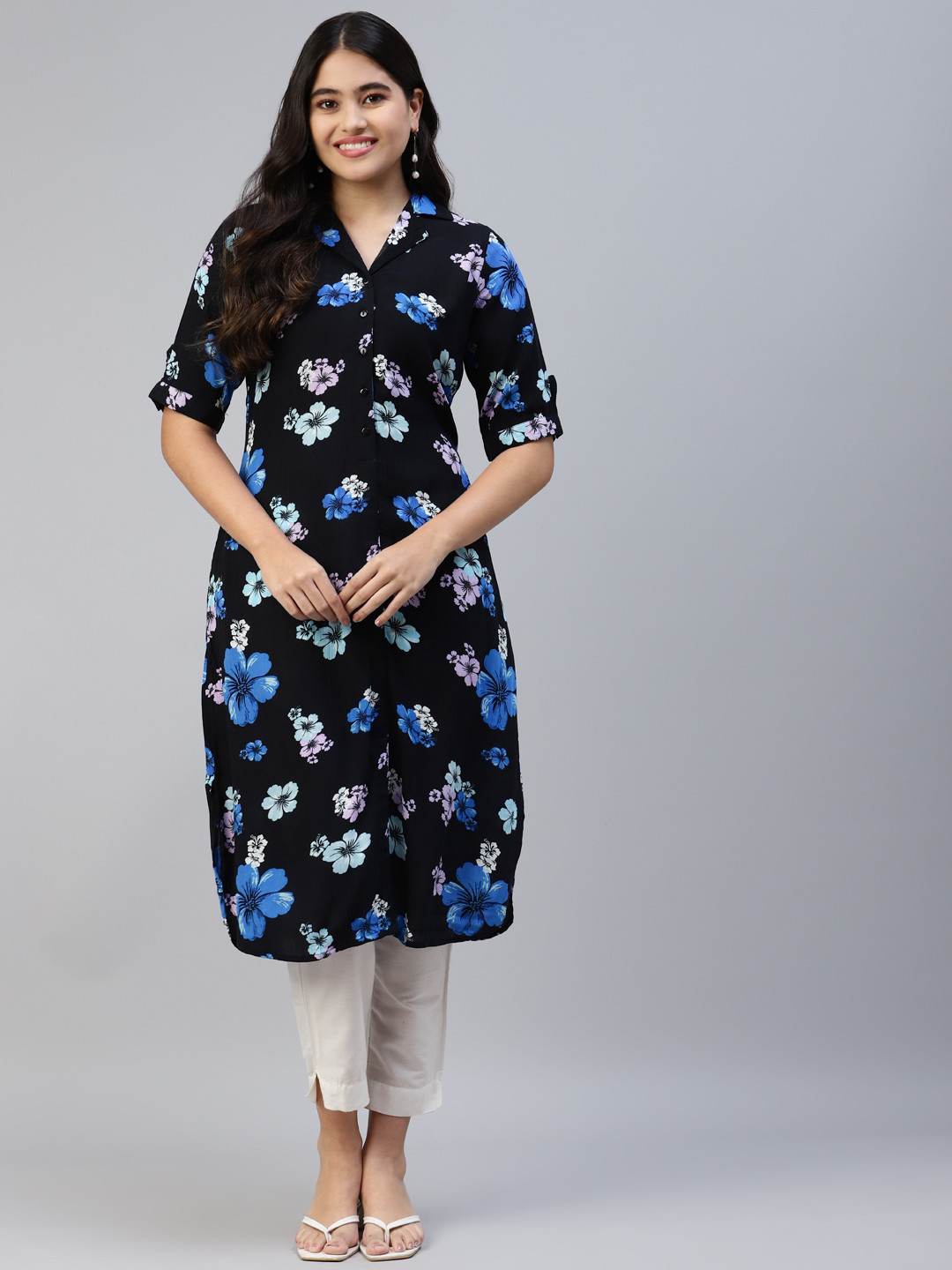 

Ayaany Women Black & Blue Floral Kurta