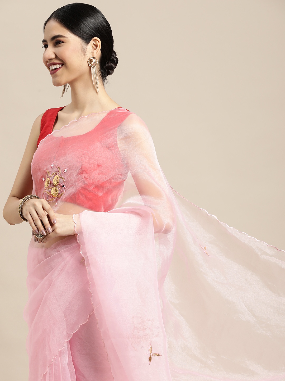 

VASTRANAND Pink Floral Embroidered Organza Saree