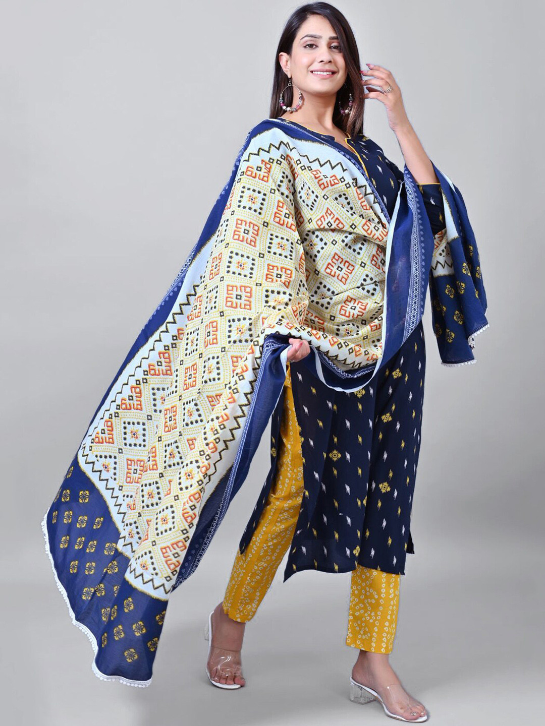 

PRAKRTEE Women Navy Blue Ethnic Motifs Kurta with Trousers & With Dupatta
