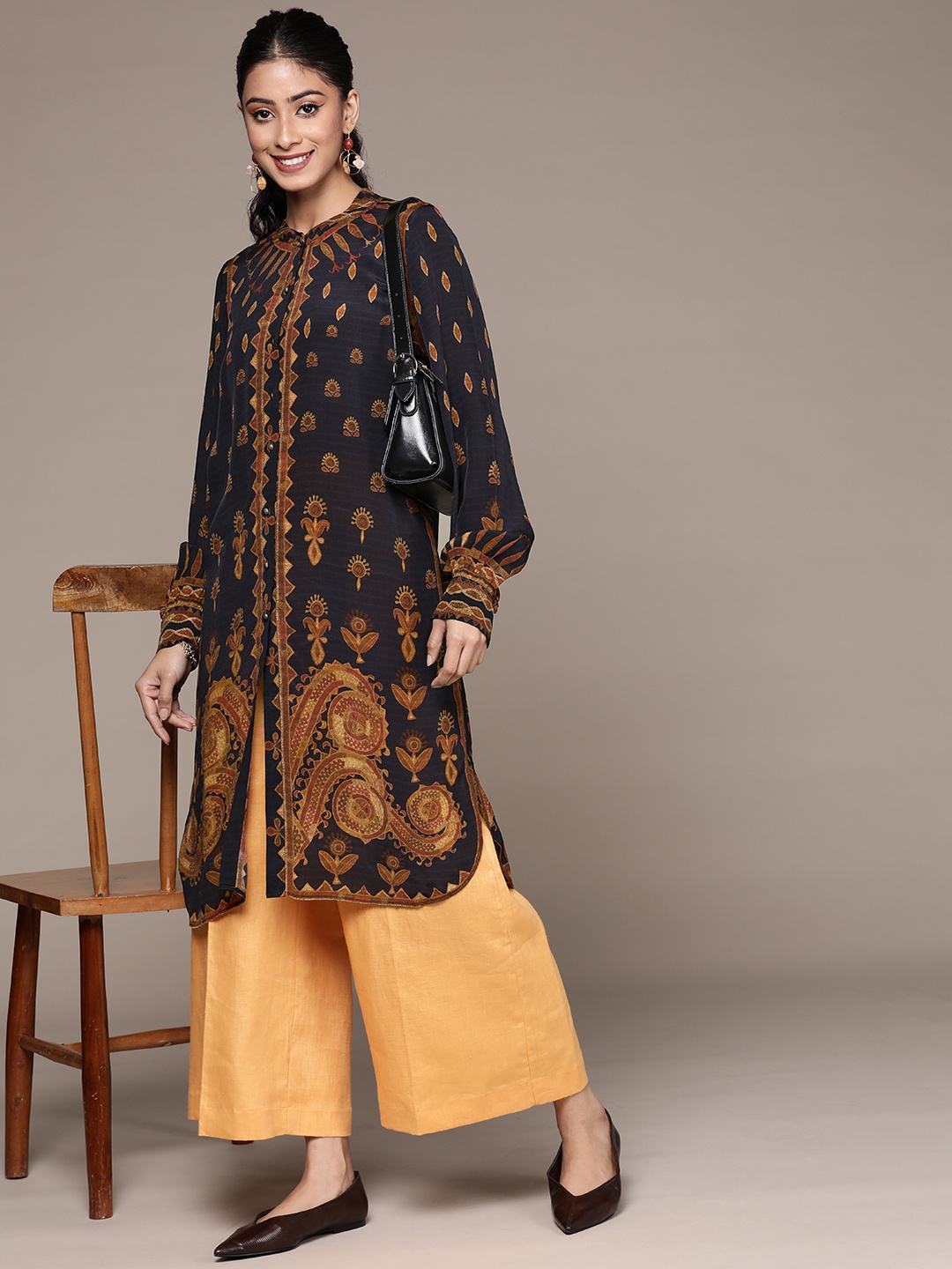 

Ritu Kumar Women Black & Mustard Yellow Ethnic Motifs Printed Kurta