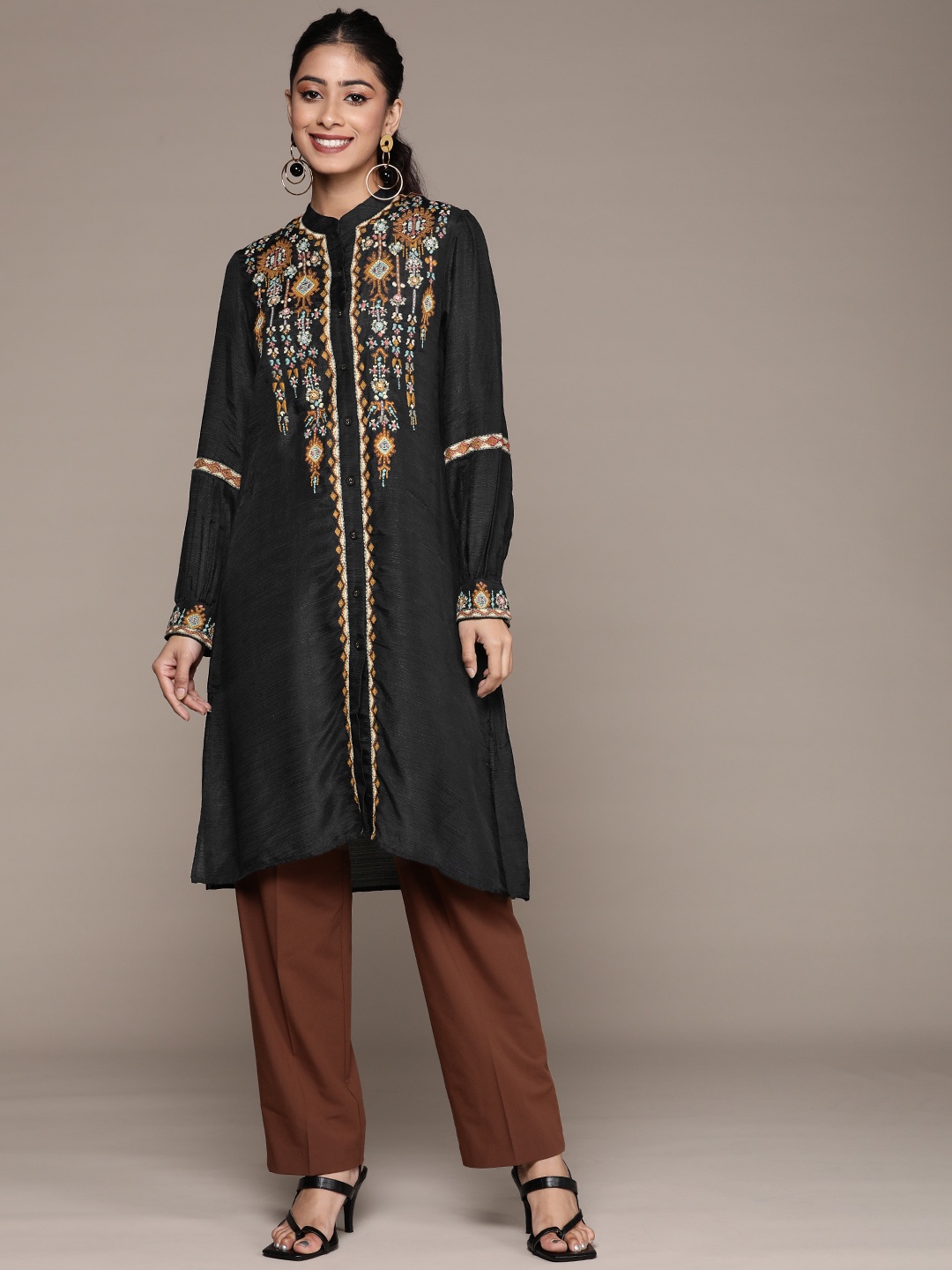 

Ritu Kumar Women Black & Mustard Yellow Ethnic Motifs Yoke Design Kurta