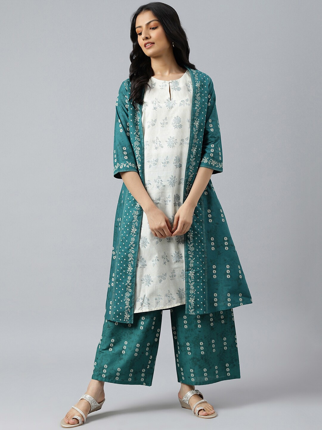 

W Women Floral Print Cotton Kurta With Shrugs & Parallel Pant, Off white