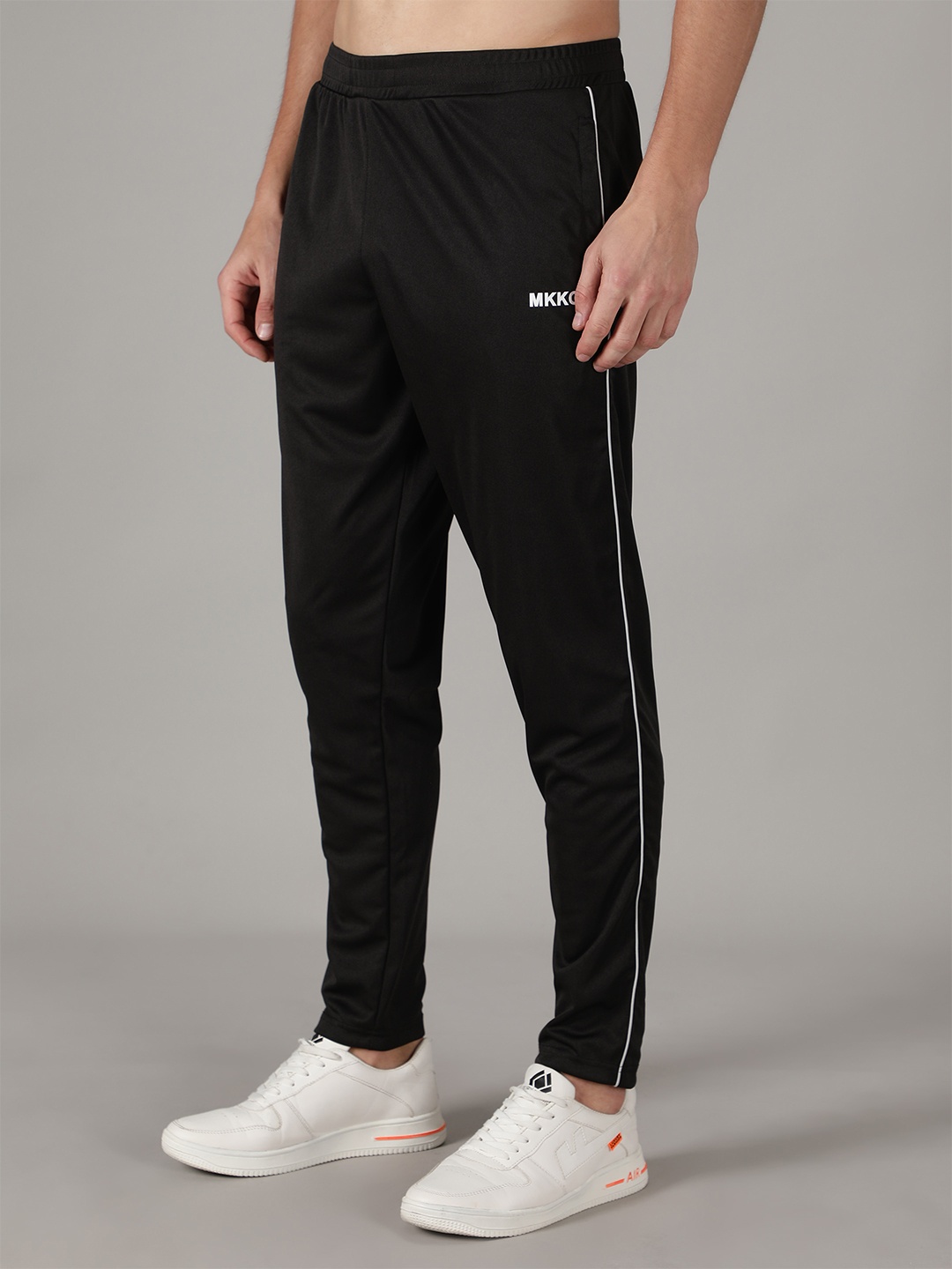 

MKKO Men Black Solid Slim-Fit Track Pants