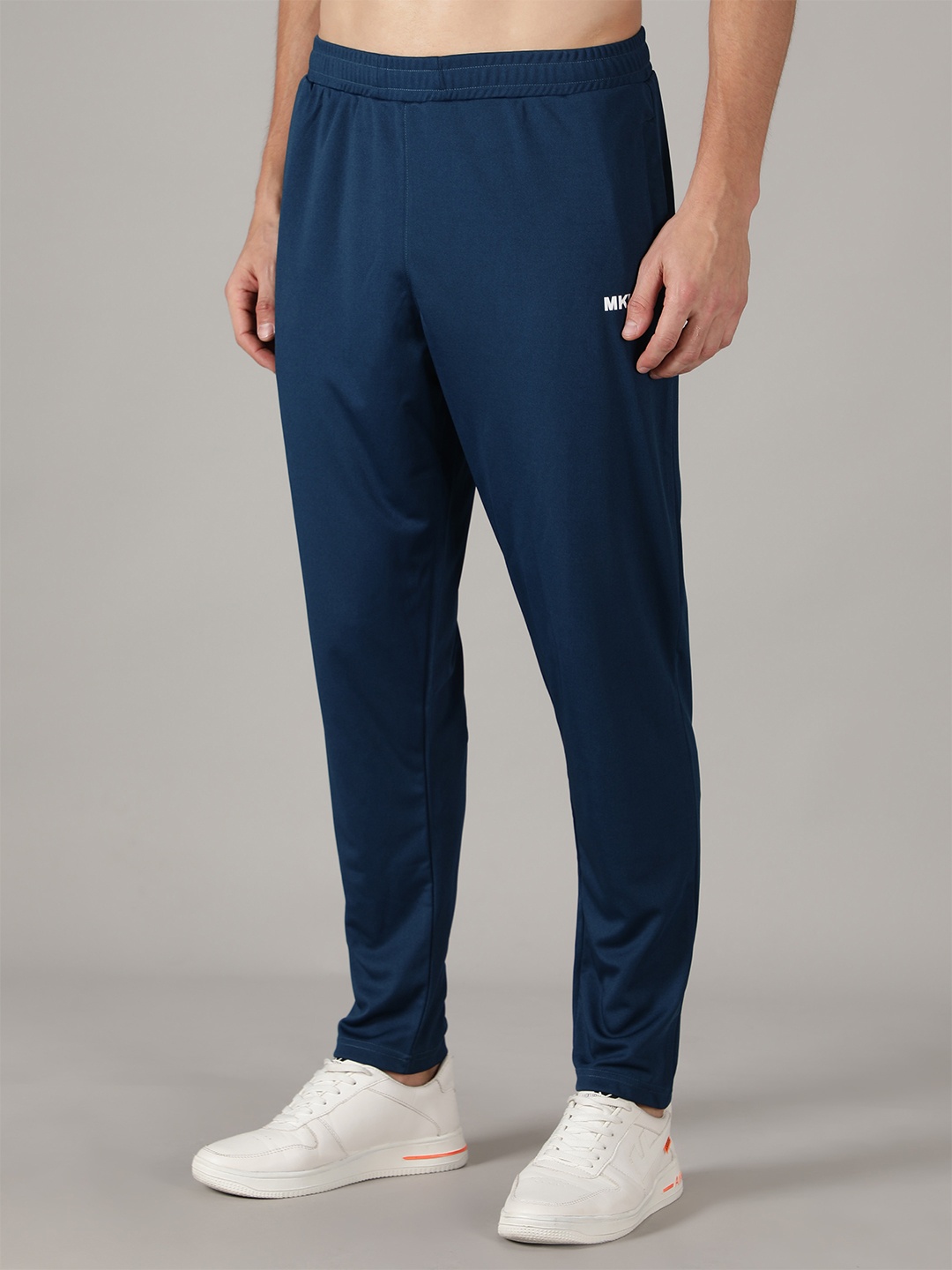 

MKKO Men Blue Solid Slim-Fit Track Pants