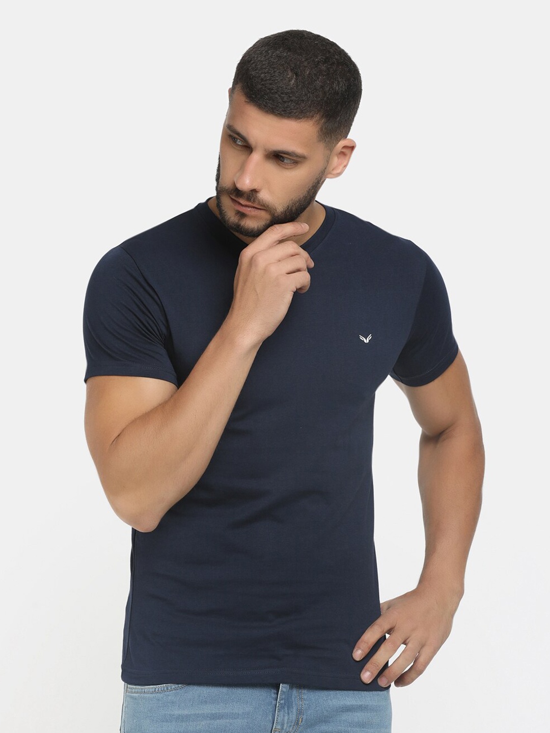 

V-Mart Men Navy Blue Solid Cotton Slim Fit T-shirt