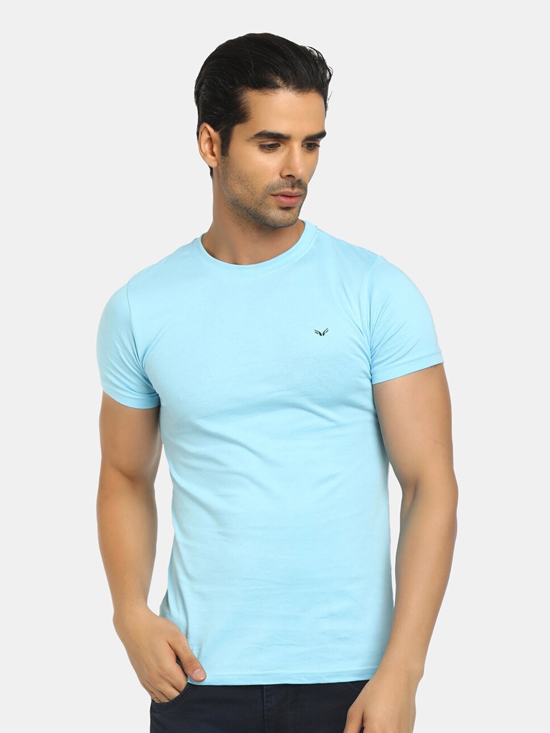 

V-Mart Men Blue Slim Fit T-shirt