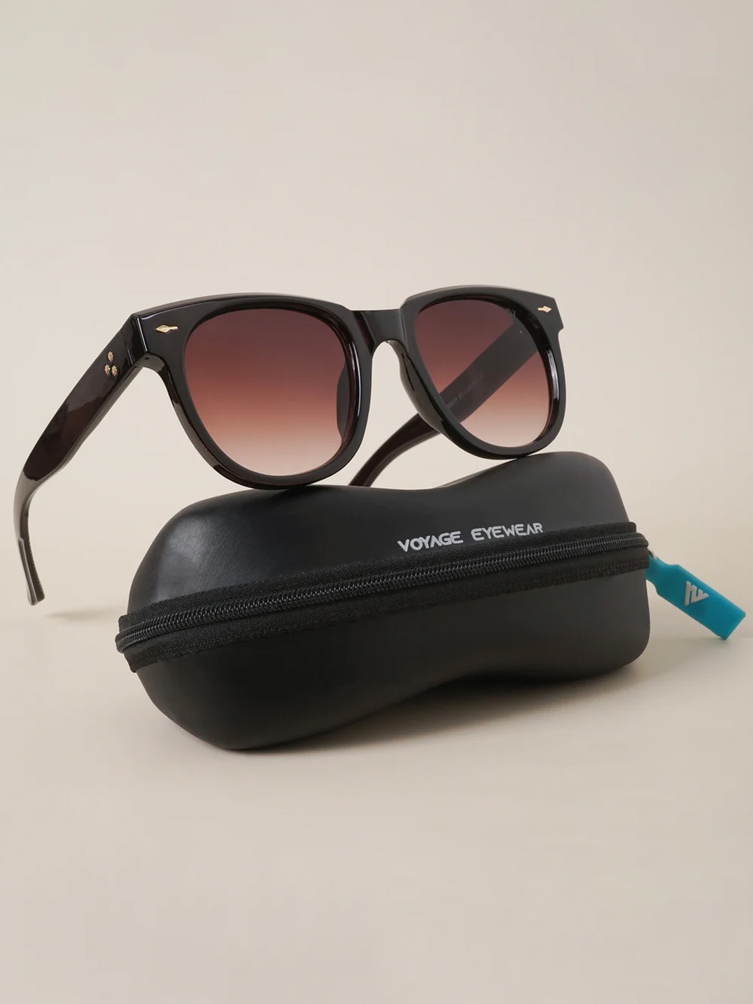 

Voyage Unisex Brown Lens & Black Wayfarer Sunglasses with UV Protected Lens