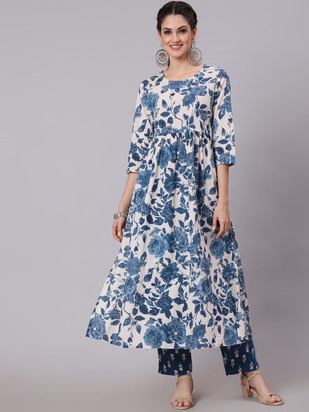 

GULMOHAR JAIPUR Women Blue Floral Printed Pure Cotton Kurti with Trousers