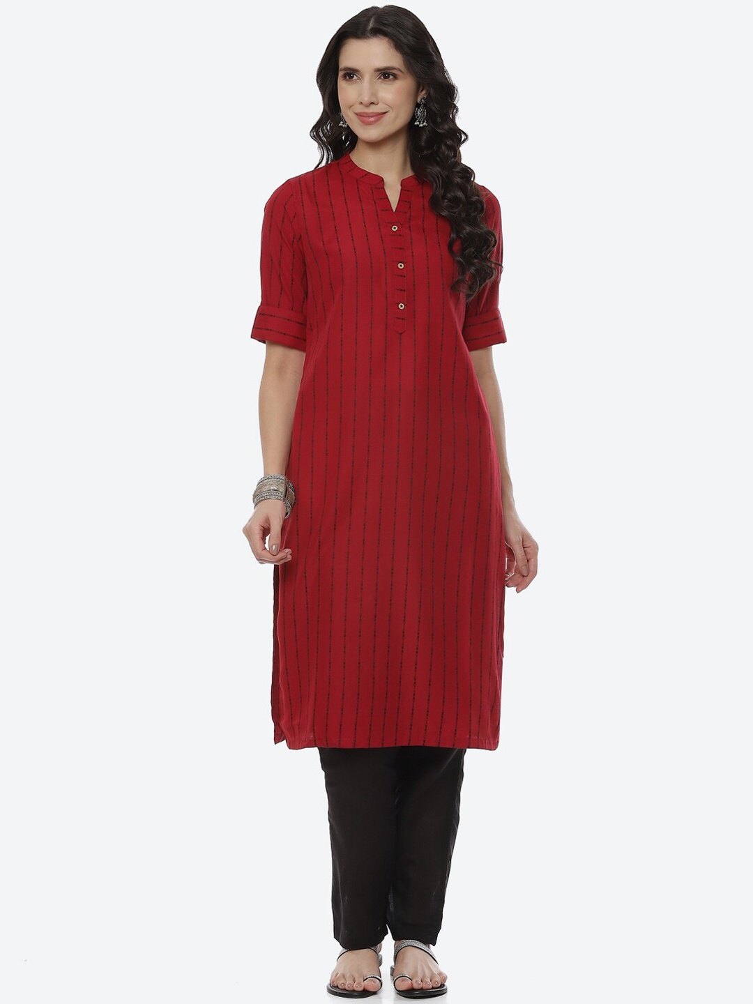 

Rangriti Women Maroon Straight Printed Kurta