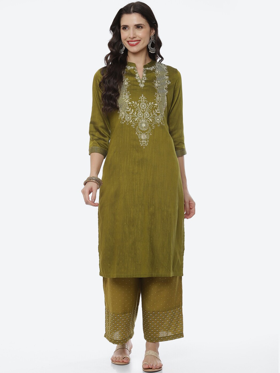 

Rangriti Women Green Yoke Design Keyhole Neck Kurta