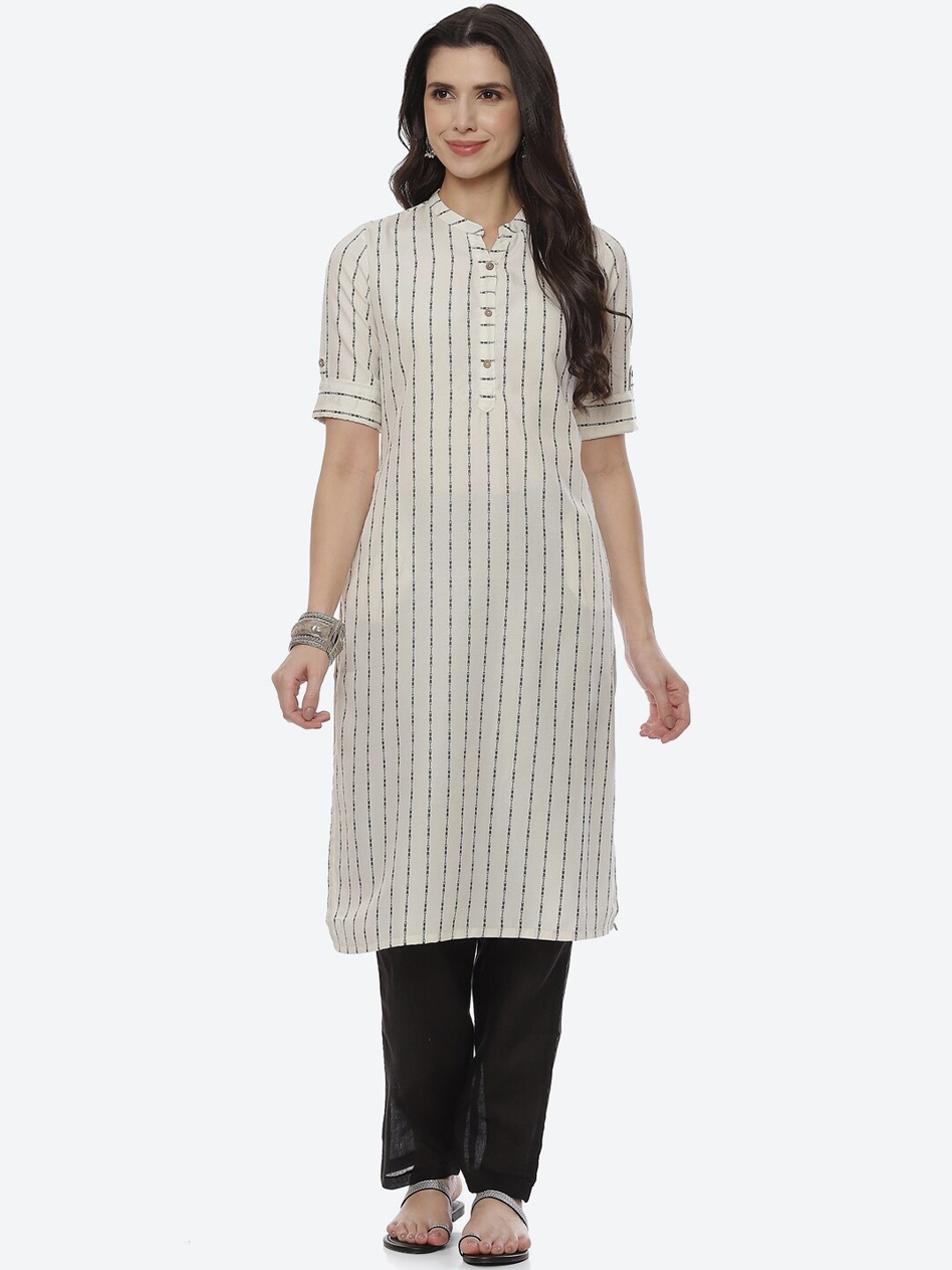 

Rangriti Women Off White Striped Kurta