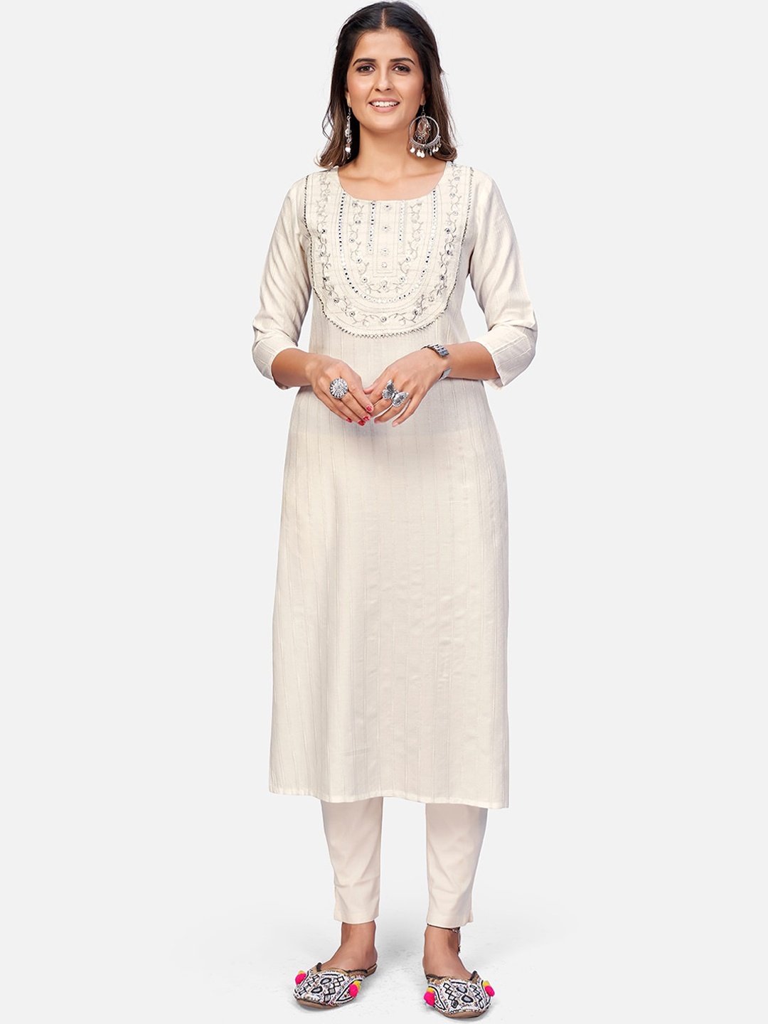 

Vbuyz Women White Yoke Design Mirror Work Kurta