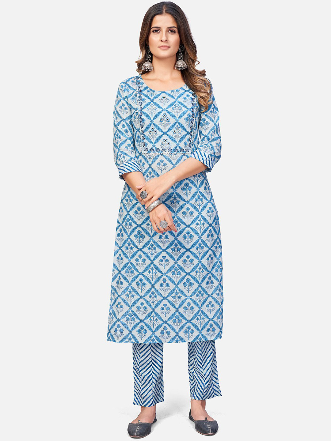

Vbuyz Women Blue Floral Printed Kurta