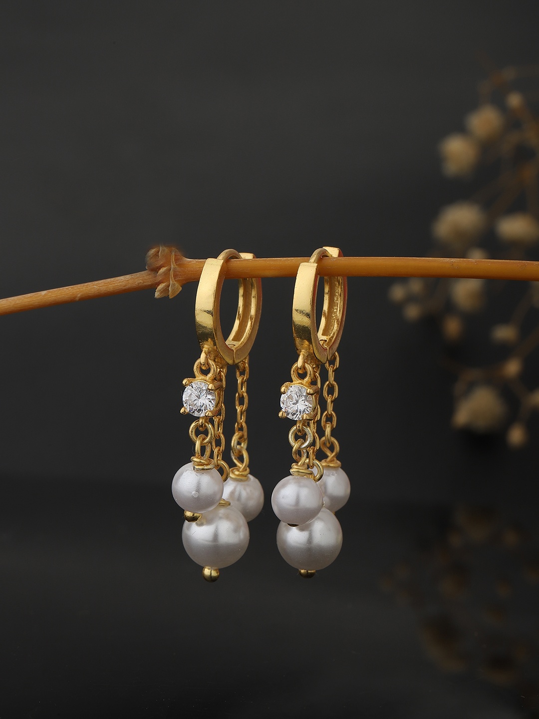

Carlton London Gold-Toned & White Circular Hoop Earrings