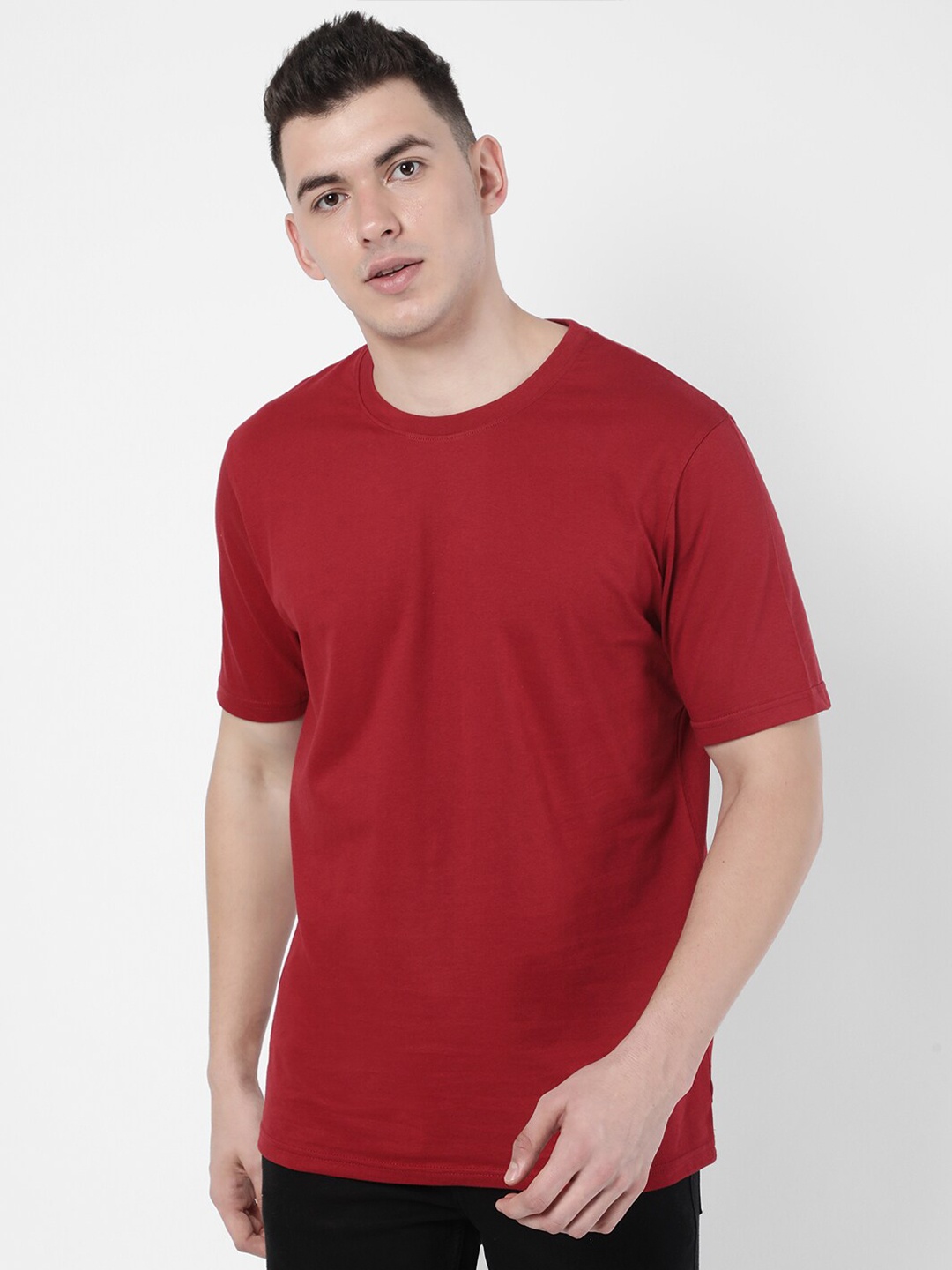 

R&B Men Red Solid Regular Fit T-shirt