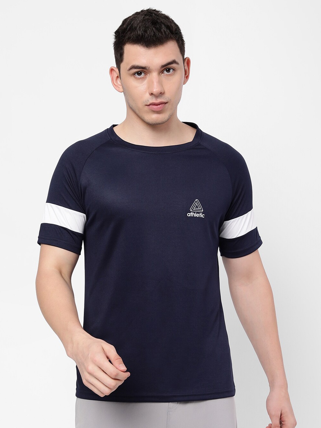 

R&B Men Blue Regular Fit T-shirt