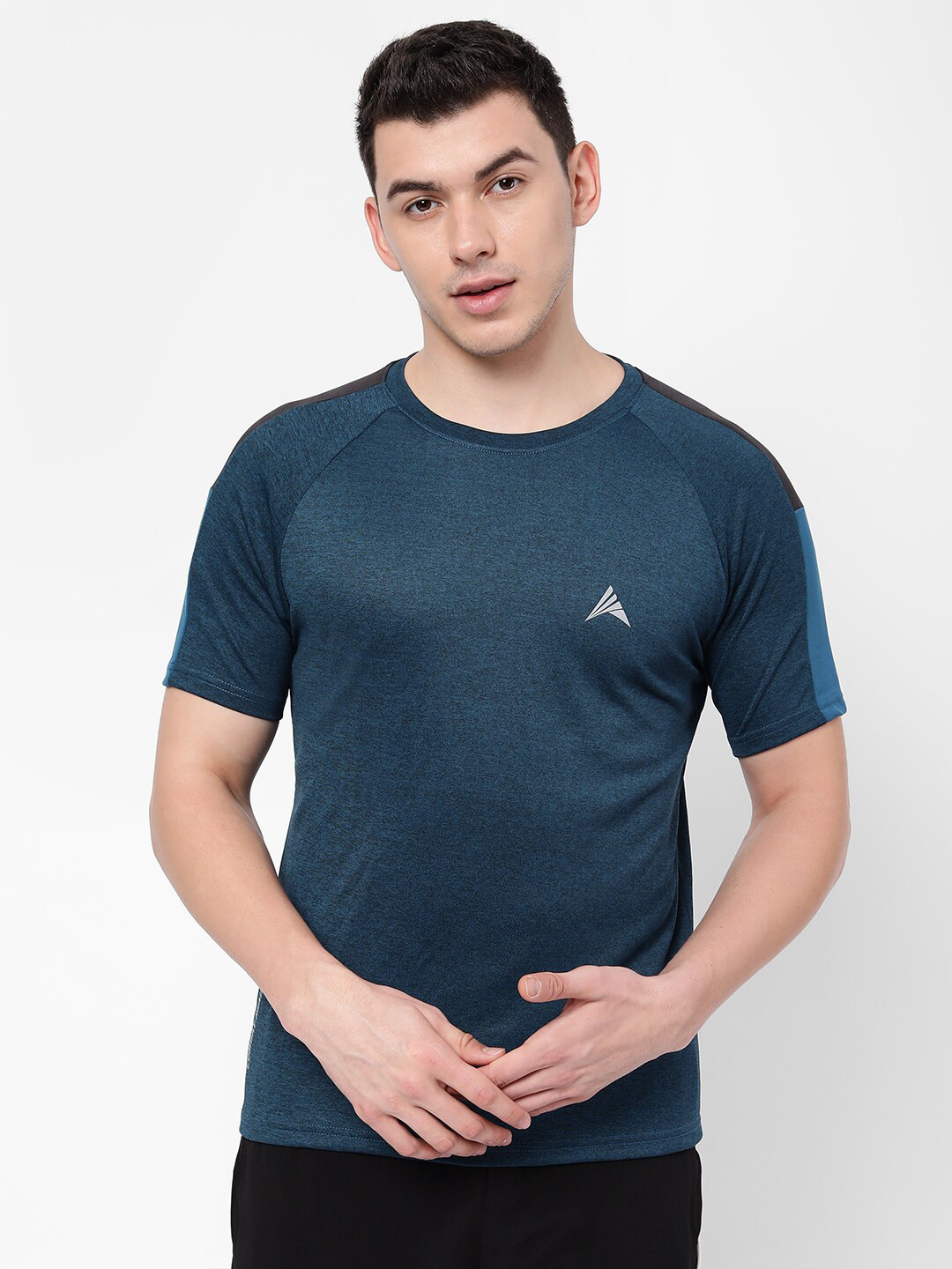 

R&B Men Blue Solid Polyester Raglan Sleeves T-shirt