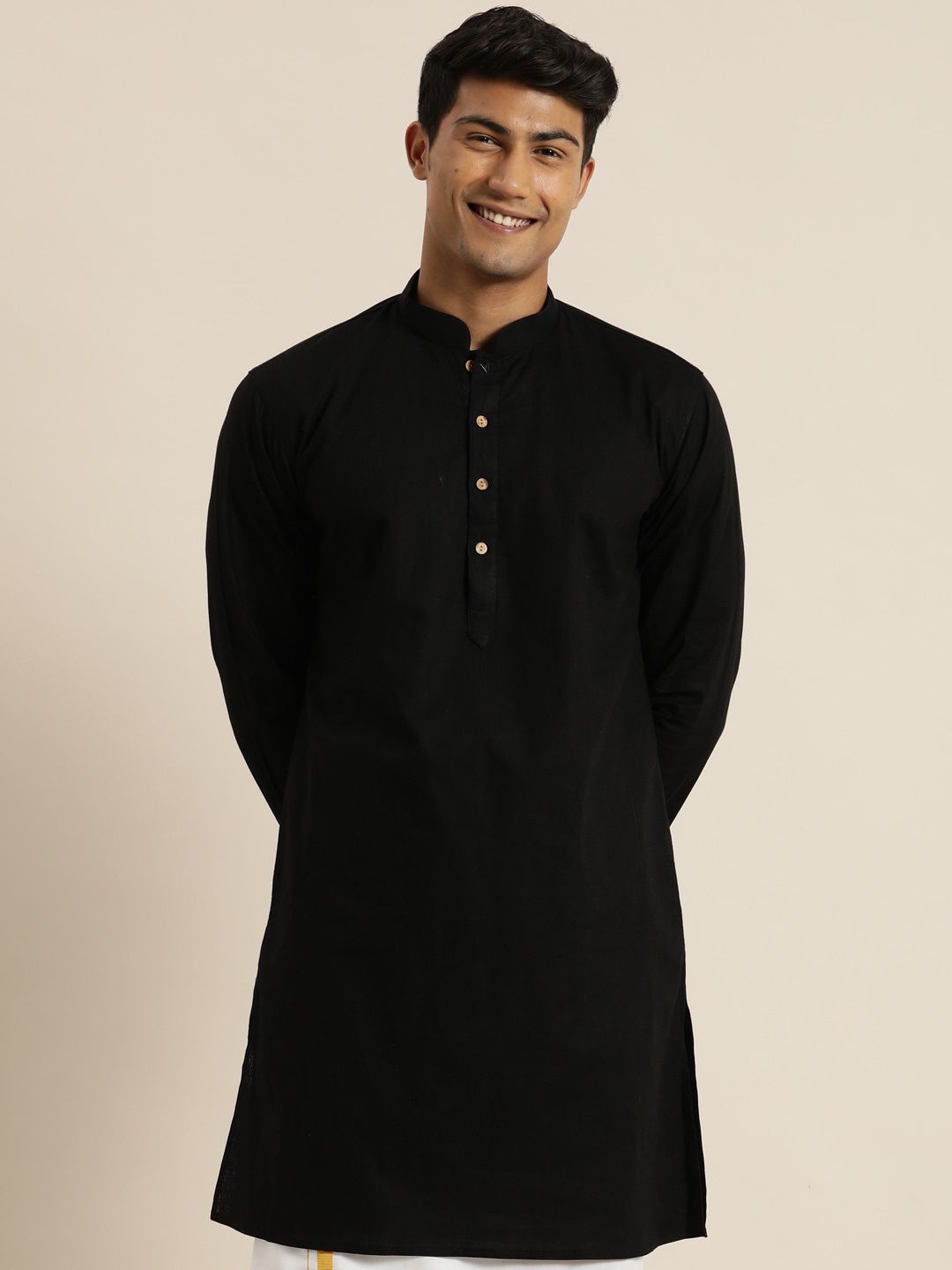 

VASTRAMAY Men Black Thread Work Kurta