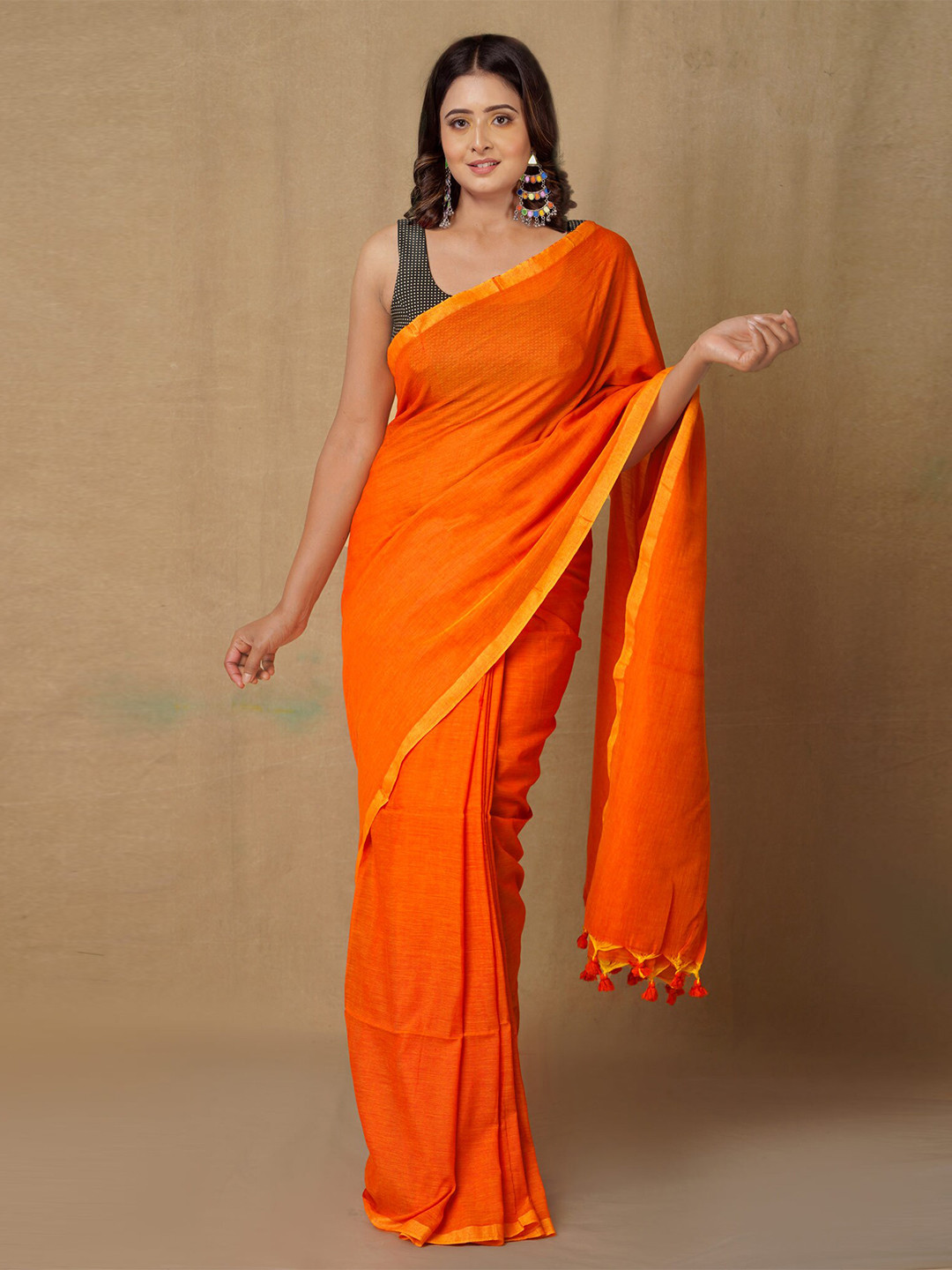 

Unnati Silks Orange & Gold-Toned Woven Design Pure Linen Jamdani Saree