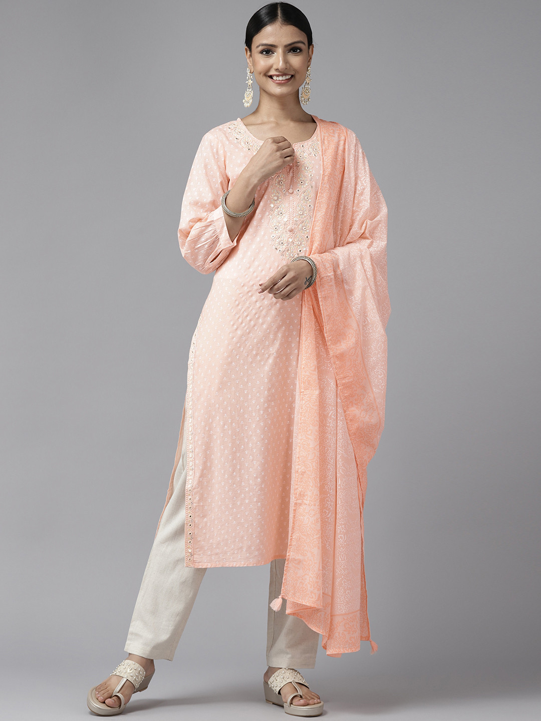 

Prakrti Women Peach-Coloured Floral Printed Mirror Work Pure Cotton Kurta with Trousers & With Dupatta