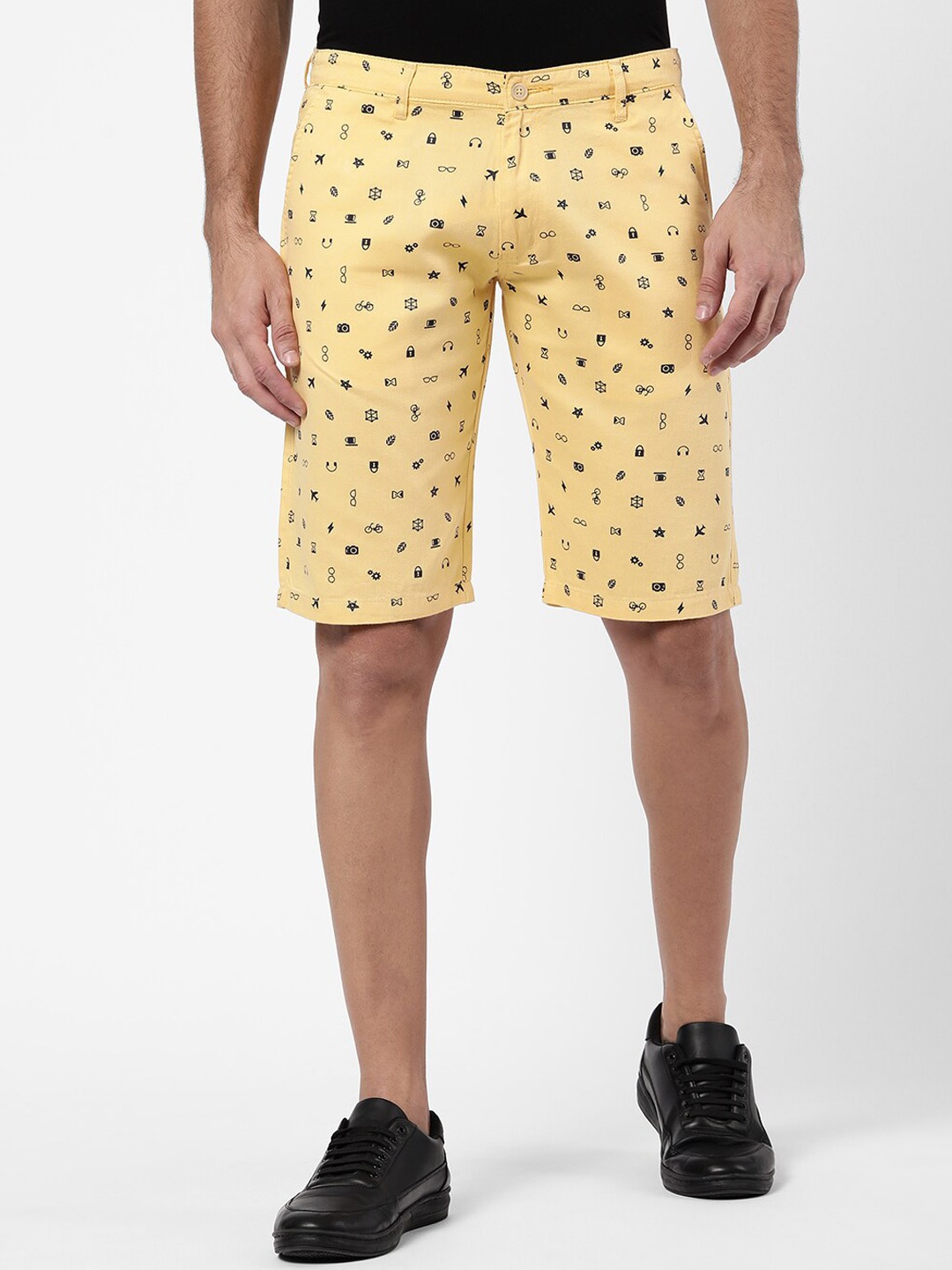 

R&B Men Yellow Conversational Printed Shorts