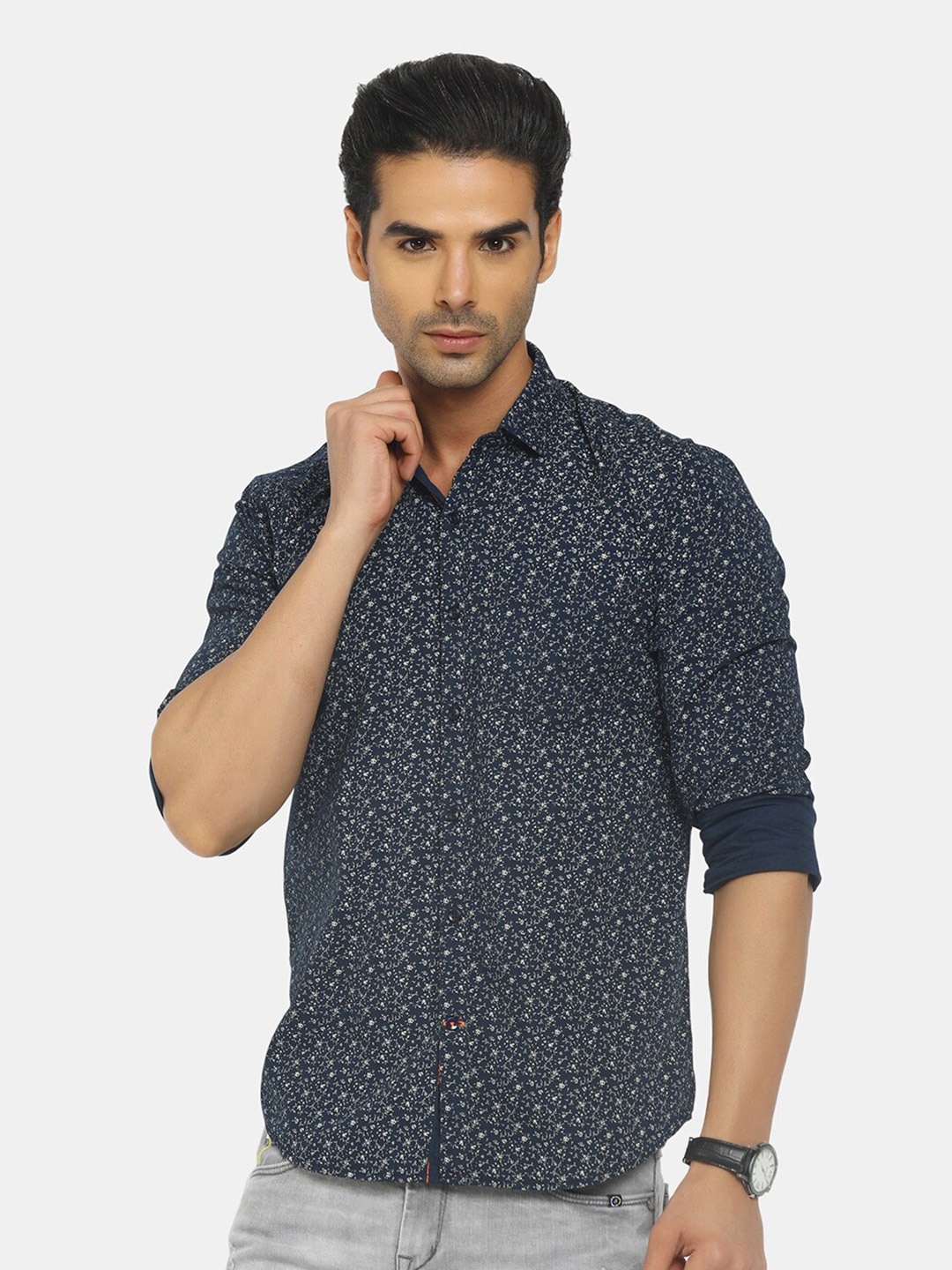 

V-Mart Men Navy Blue Printed Cotton Classic Slim Fit Casual Shirt