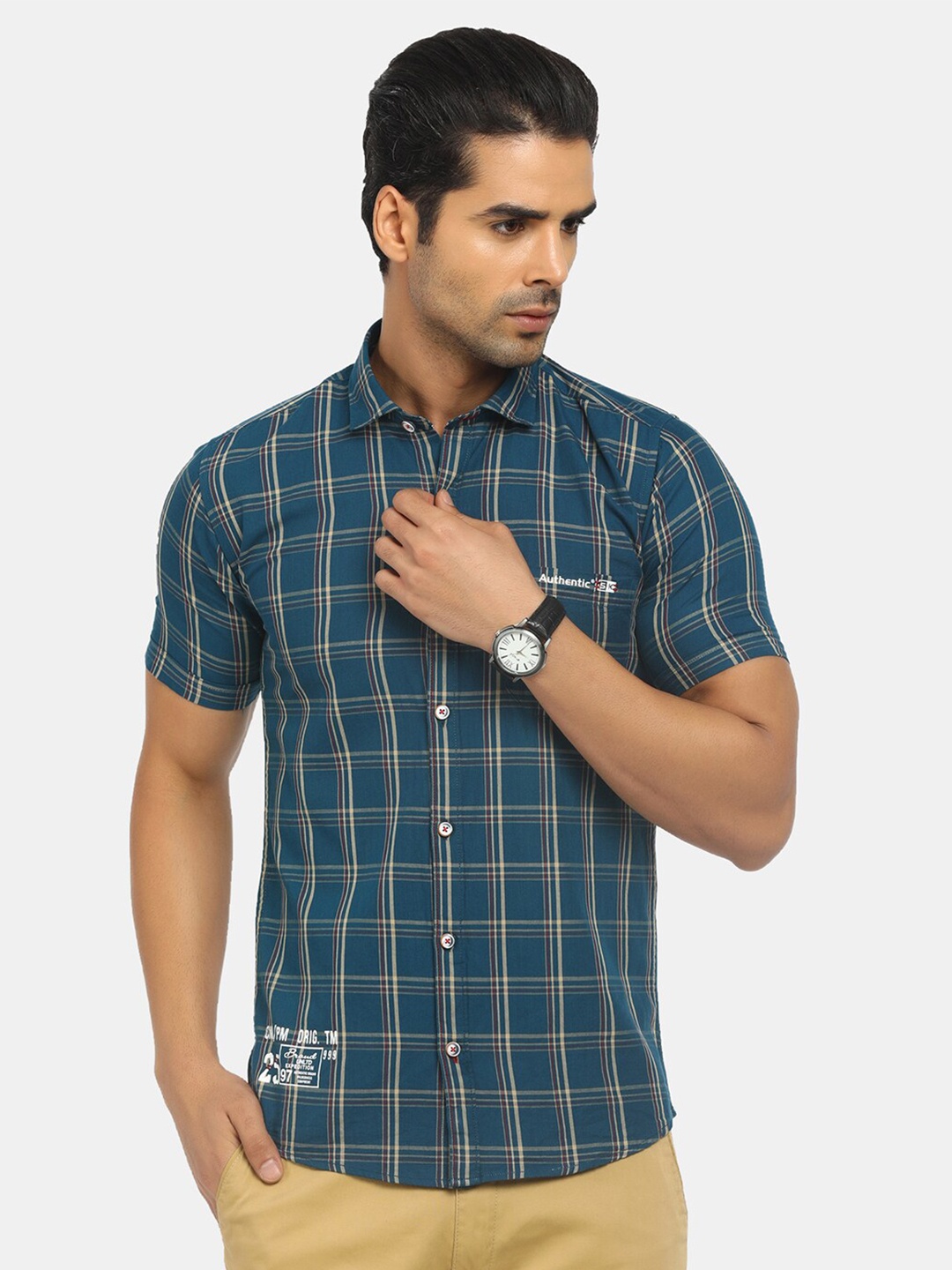 

V-Mart Men Blue Tartan Checked Cotton Slim Fit Classic Casual Shirt