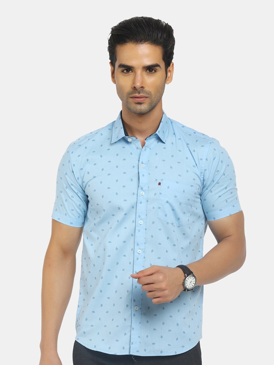 

V-Mart Men Blue Classic Slim Fit Printed Casual Shirt