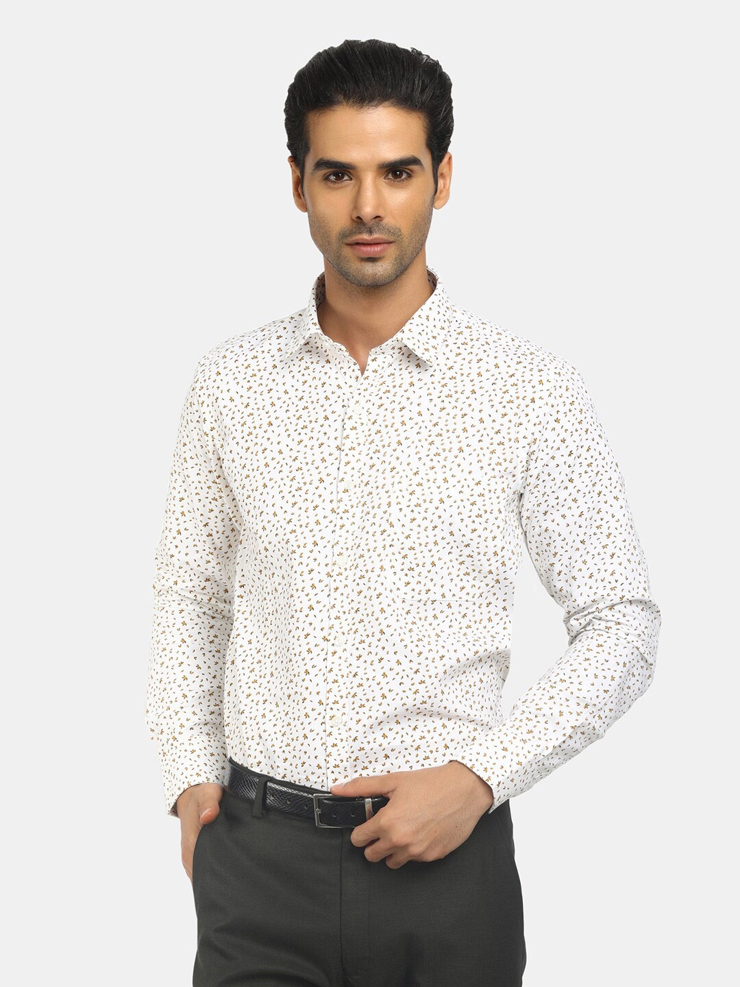 

J White by Vmart Men White Classic Printed Formal Shirt