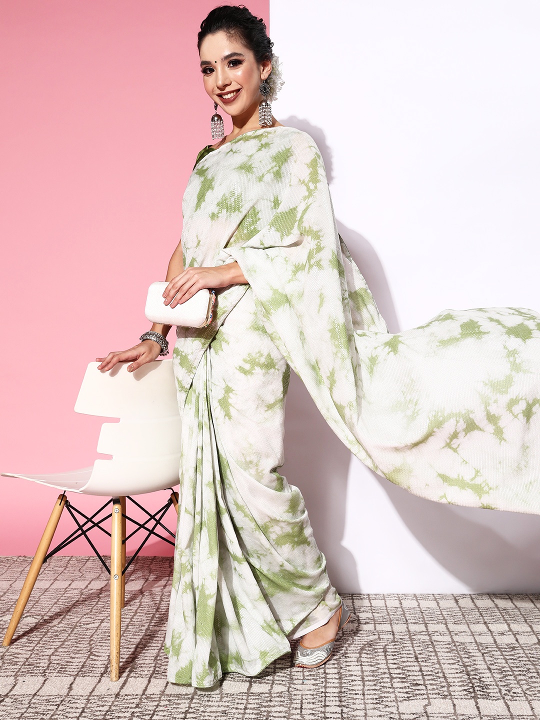 

Saree mall Tie and Dye Saree with Solid border, Olive