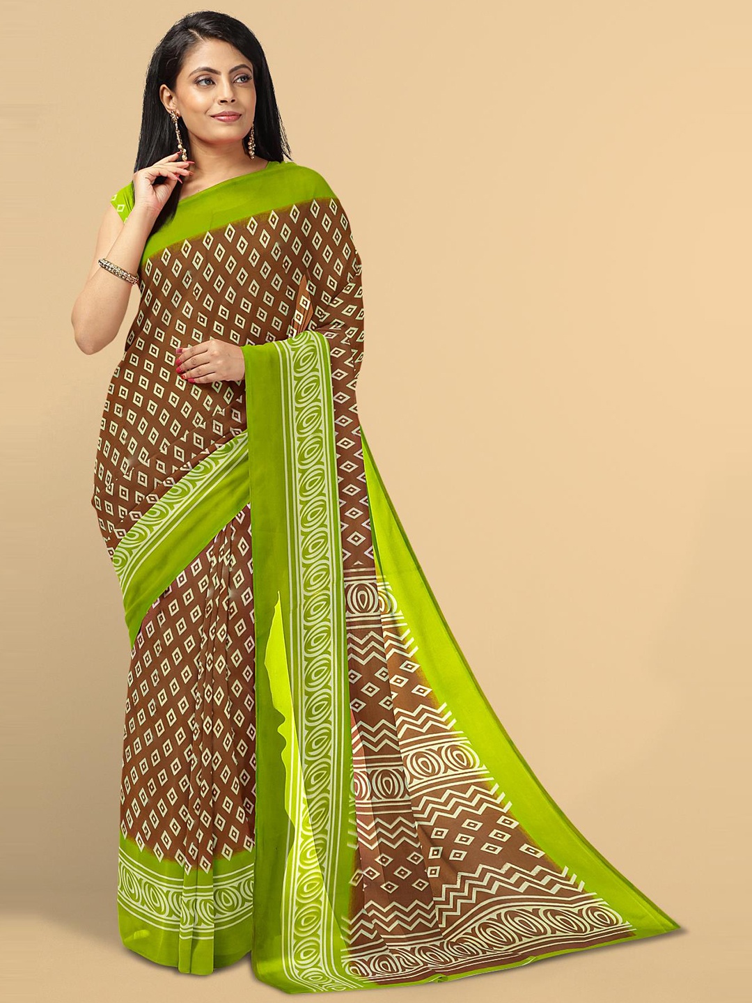 

Kalamandir Brown & Green Saree