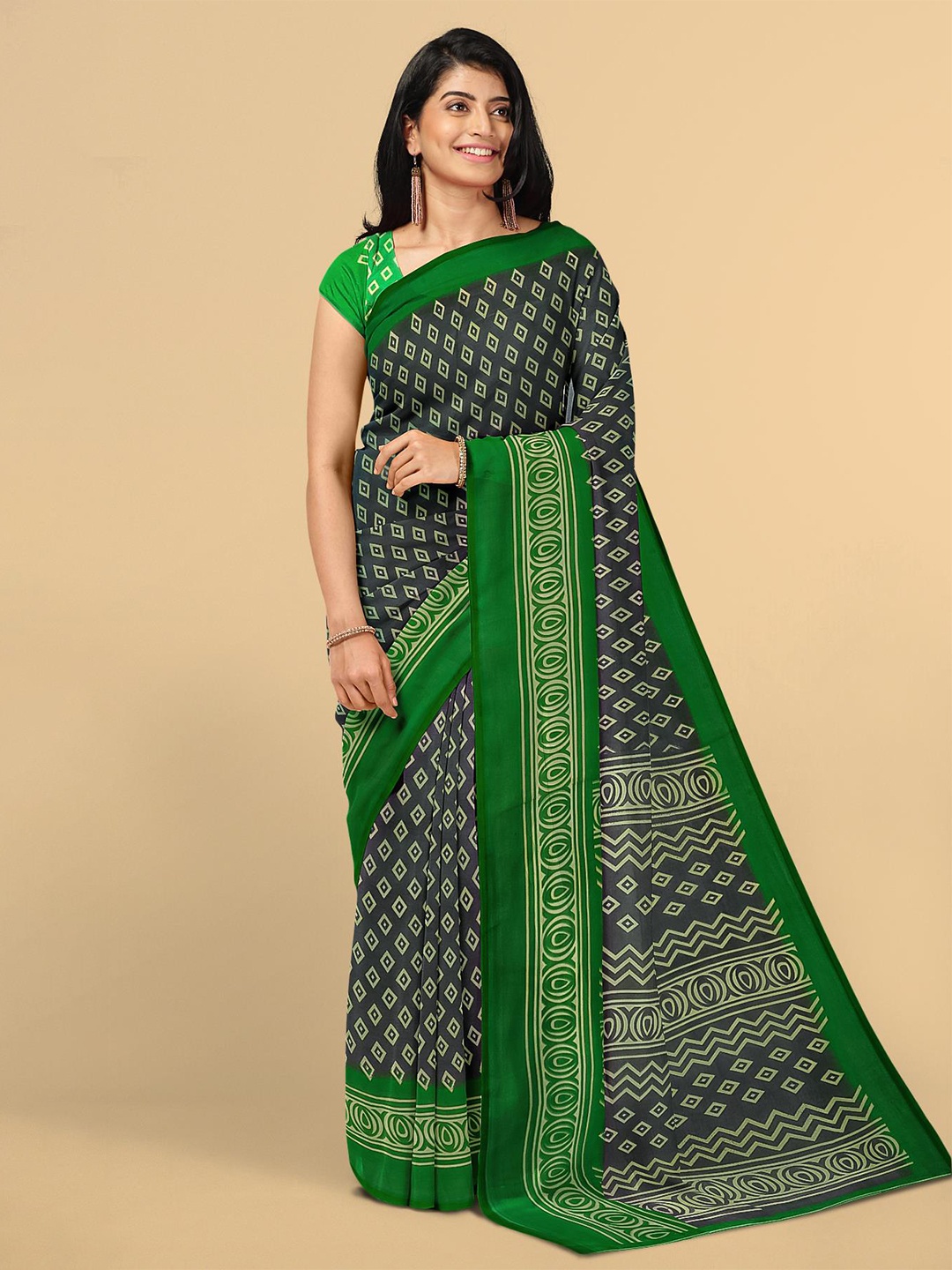 

Kalamandir Grey & Green Saree