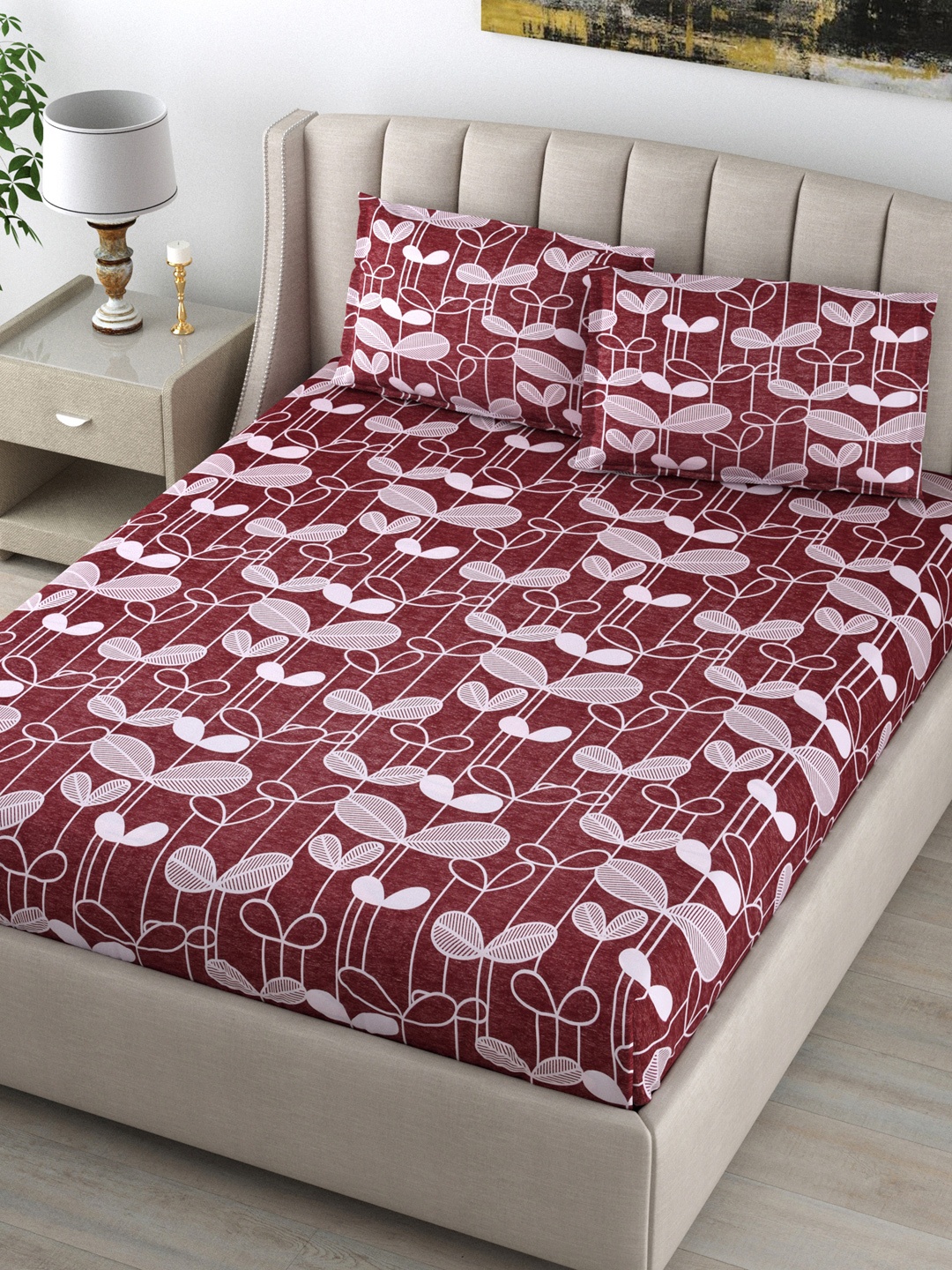 

DREAM WEAVERZ Maroon & Off White Floral 220 TC King Bedsheet with 2 Pillow Covers