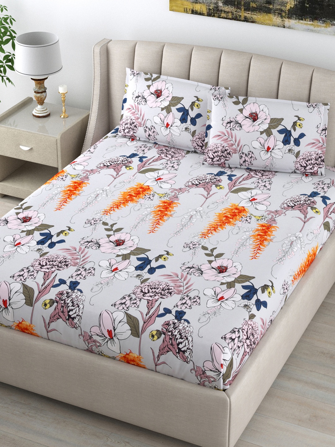 

DREAM WEAVERZ Grey & Orange Floral 220 TC King Bedsheet with 2 Pillow Covers